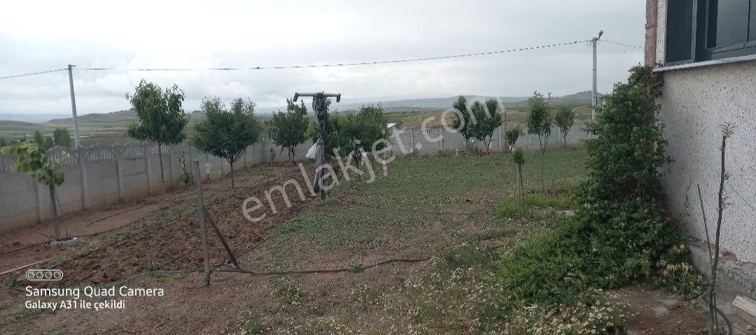 Afyonkarahisar Çıkrıkta Köşe Konumlu Bahçeli Müstakil Ev - Görsel 24