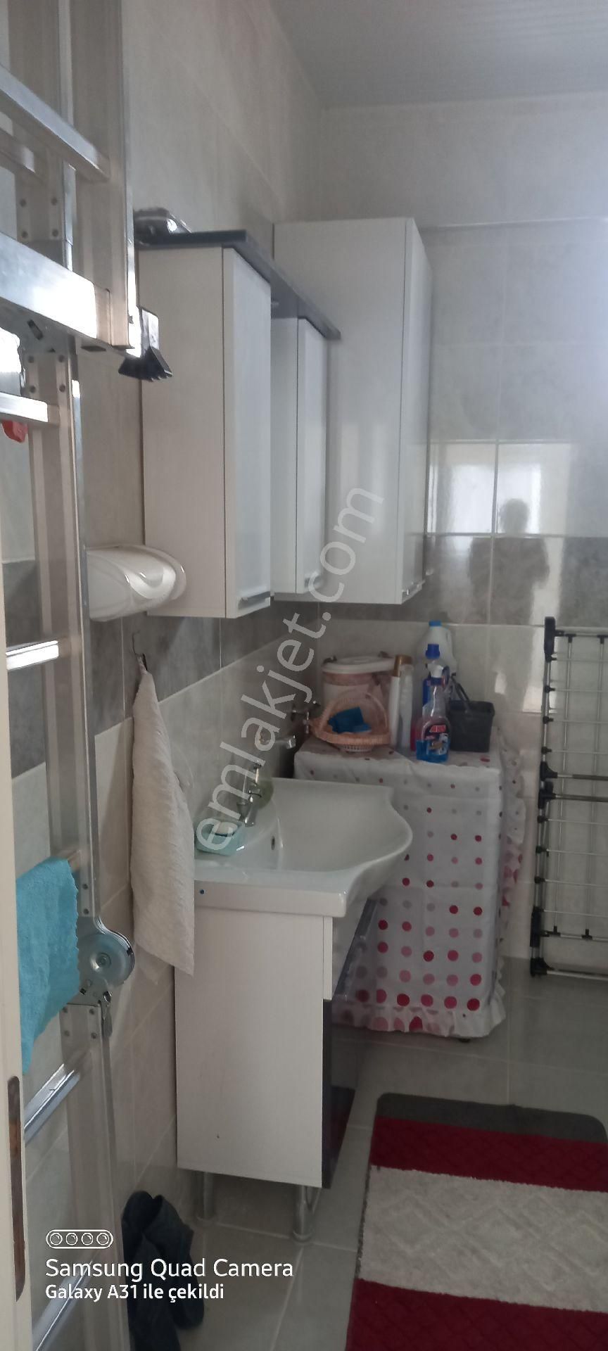 Afyonkarahisar Çıkrıkta Köşe Konumlu Bahçeli Müstakil Ev - Görsel 3