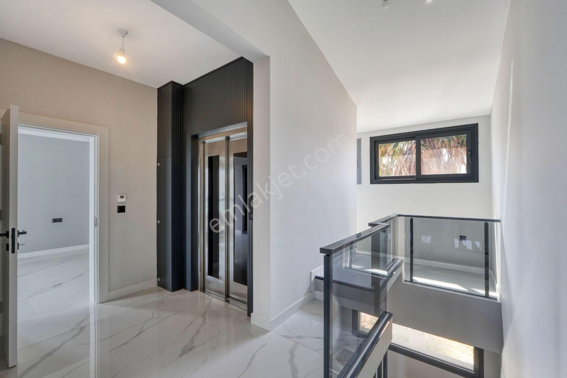 Satılık 6+2 Lüks Villa 365 M² Kapalı Alan / 315 M² Arsa Payı - Görsel 29