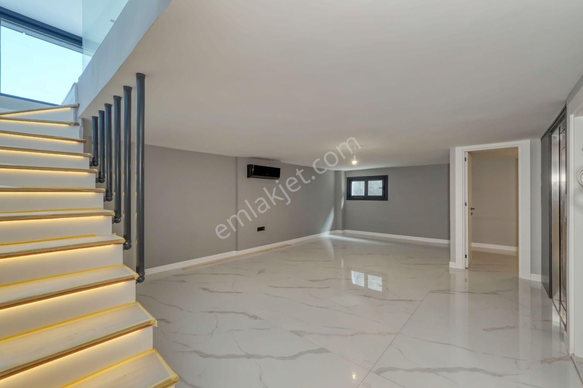 Satılık 6+2 Lüks Villa 365 M² Kapalı Alan / 315 M² Arsa Payı - Görsel 17