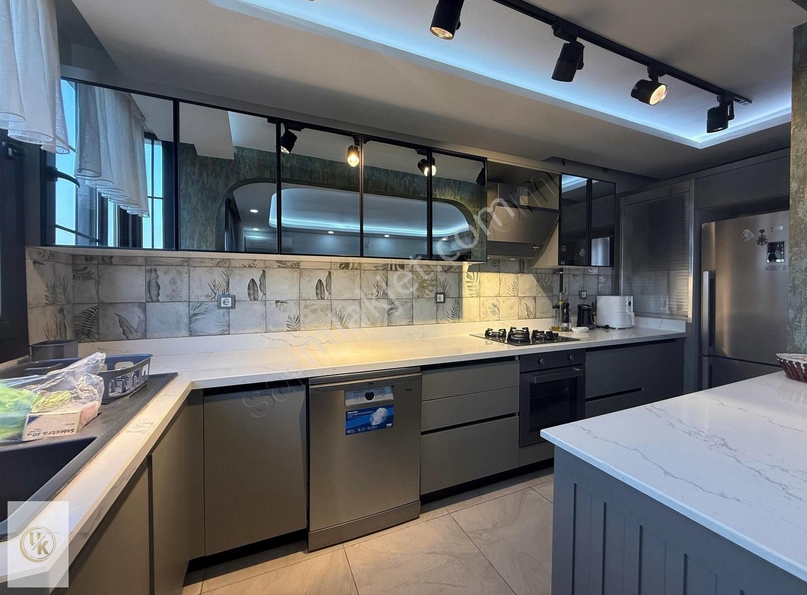 Yurt Mah.fatih Karakol Cvr 4+1/ç.banyo/g.odalı/iskanlı/lüks Ev ! - Görsel 9