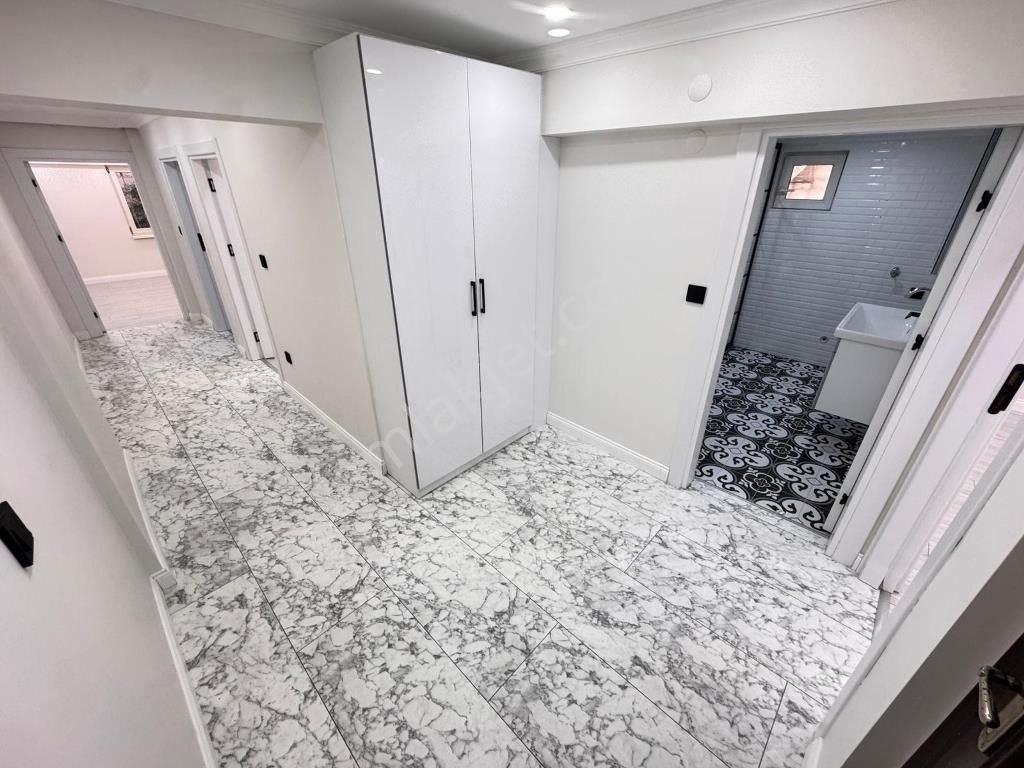 Kaçmaz'dan Altıntepe Kızılayda 95m2 2+1 Asansörlü Lüx Yapılı - Görsel 8