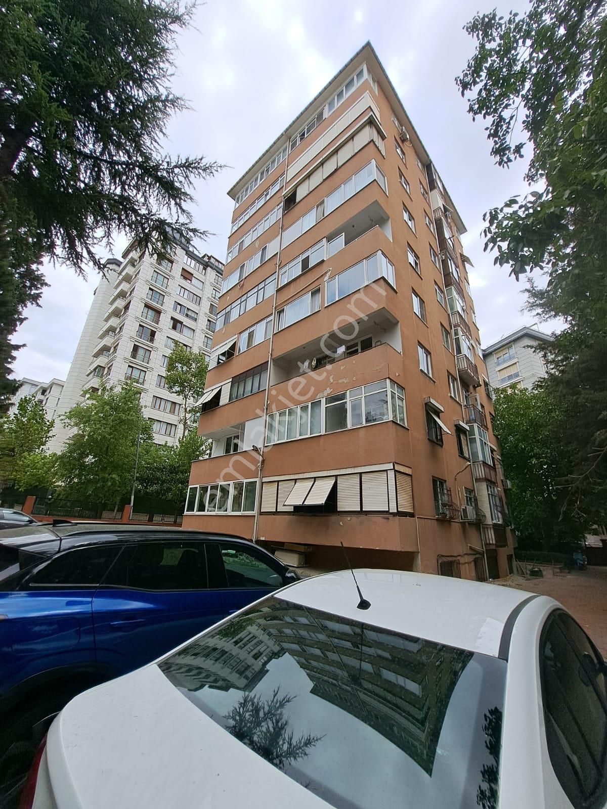 Kadıköy Bostancıda Kiralık Gösteri Merkezin Yanı Başında 3+1 Arakat