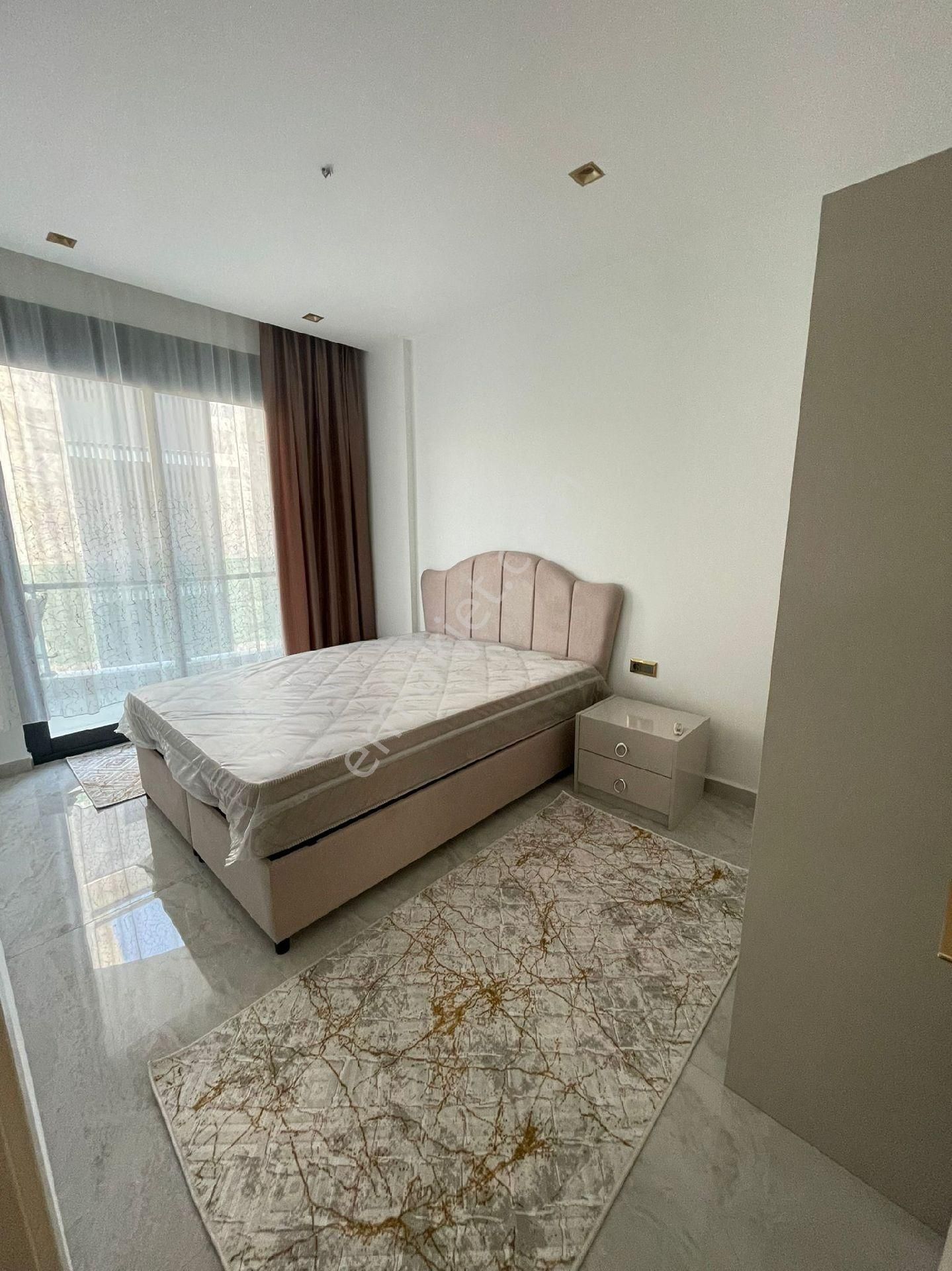 Alanya Güllerpınarı Mahallesi Lüks Site İçi 1+1