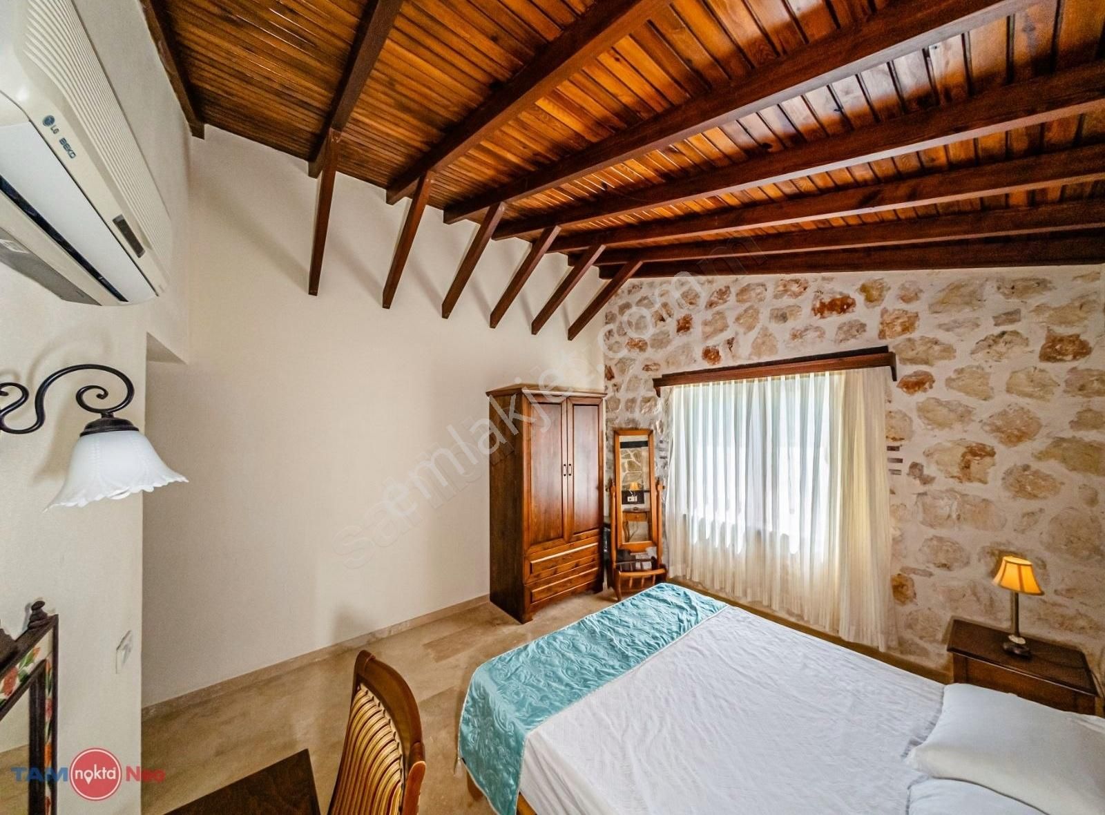 Kaş Merkezine 10 Dakikalık Mesafede Taş Villa - Görsel 25