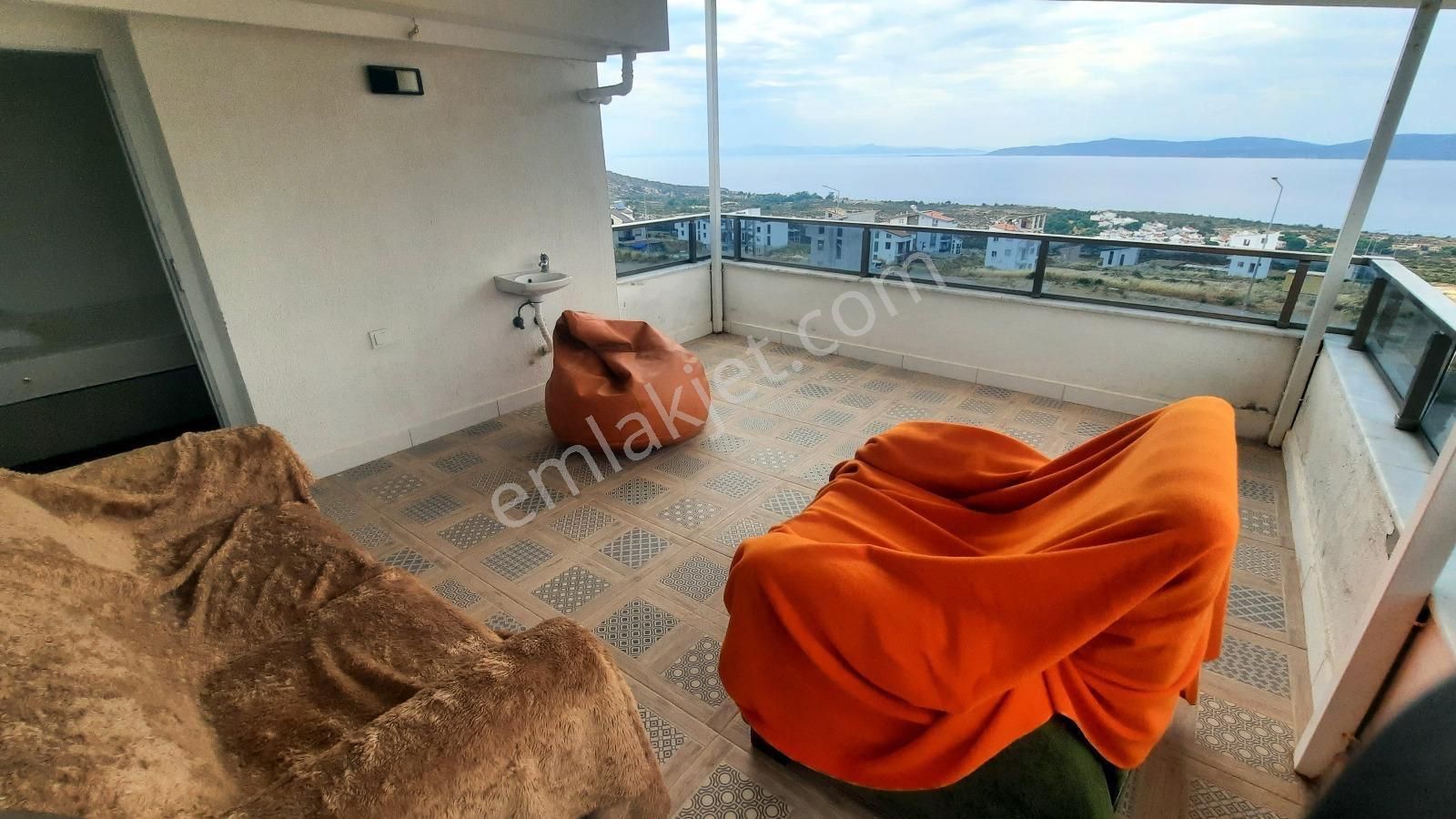 Karaburun Mordoğan Kütlecek Mahallesi’nde Kiralık Müstakil Ev - Görsel 13