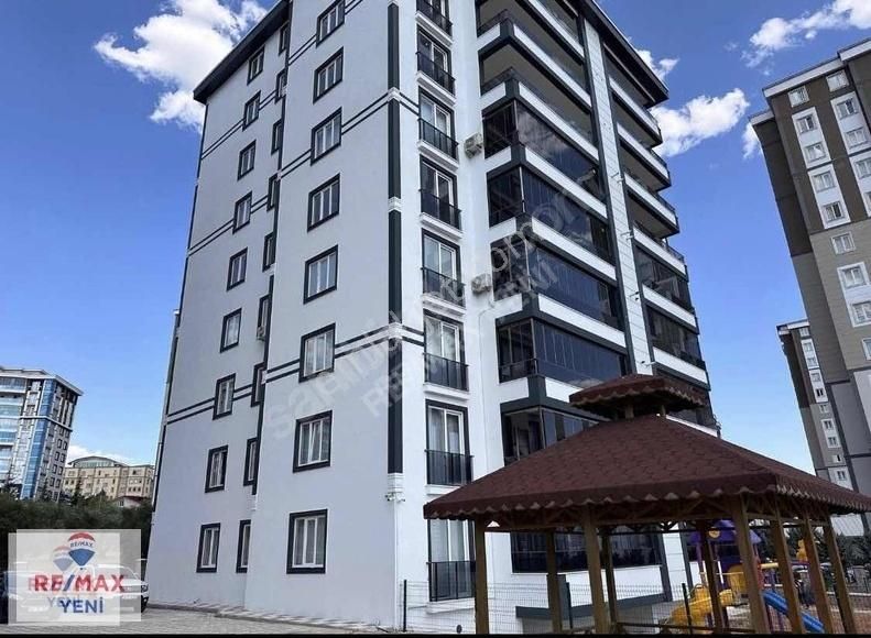 Remaxyeni'den Fırsat Kaçırılmayacak Satılık 4+1 Daire