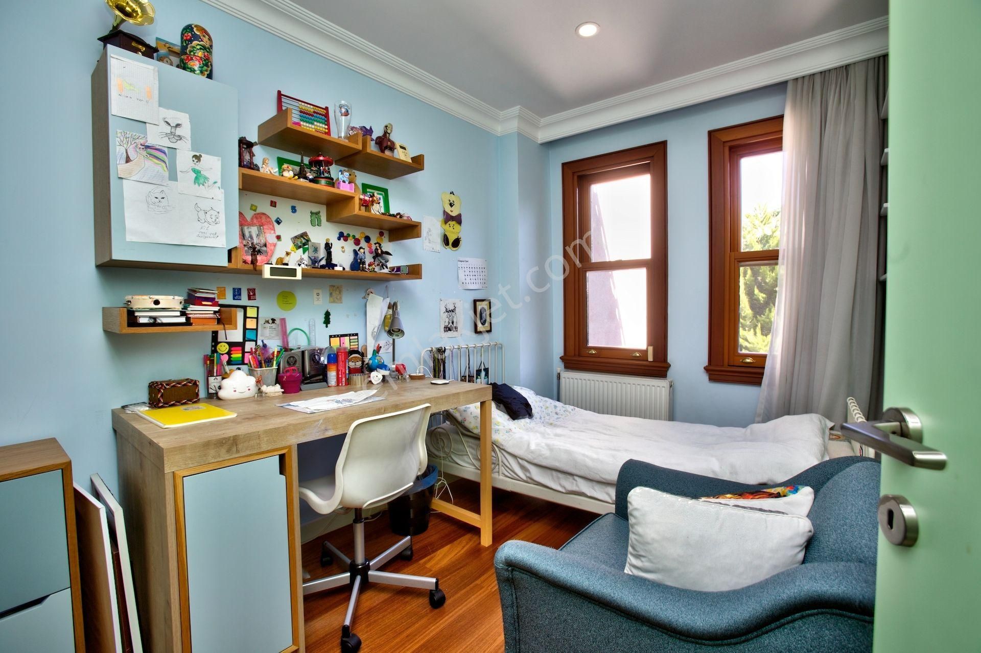 Emirgan'ın En Özel Sokağında Bahçeli Müstakil Ev - Görsel 10