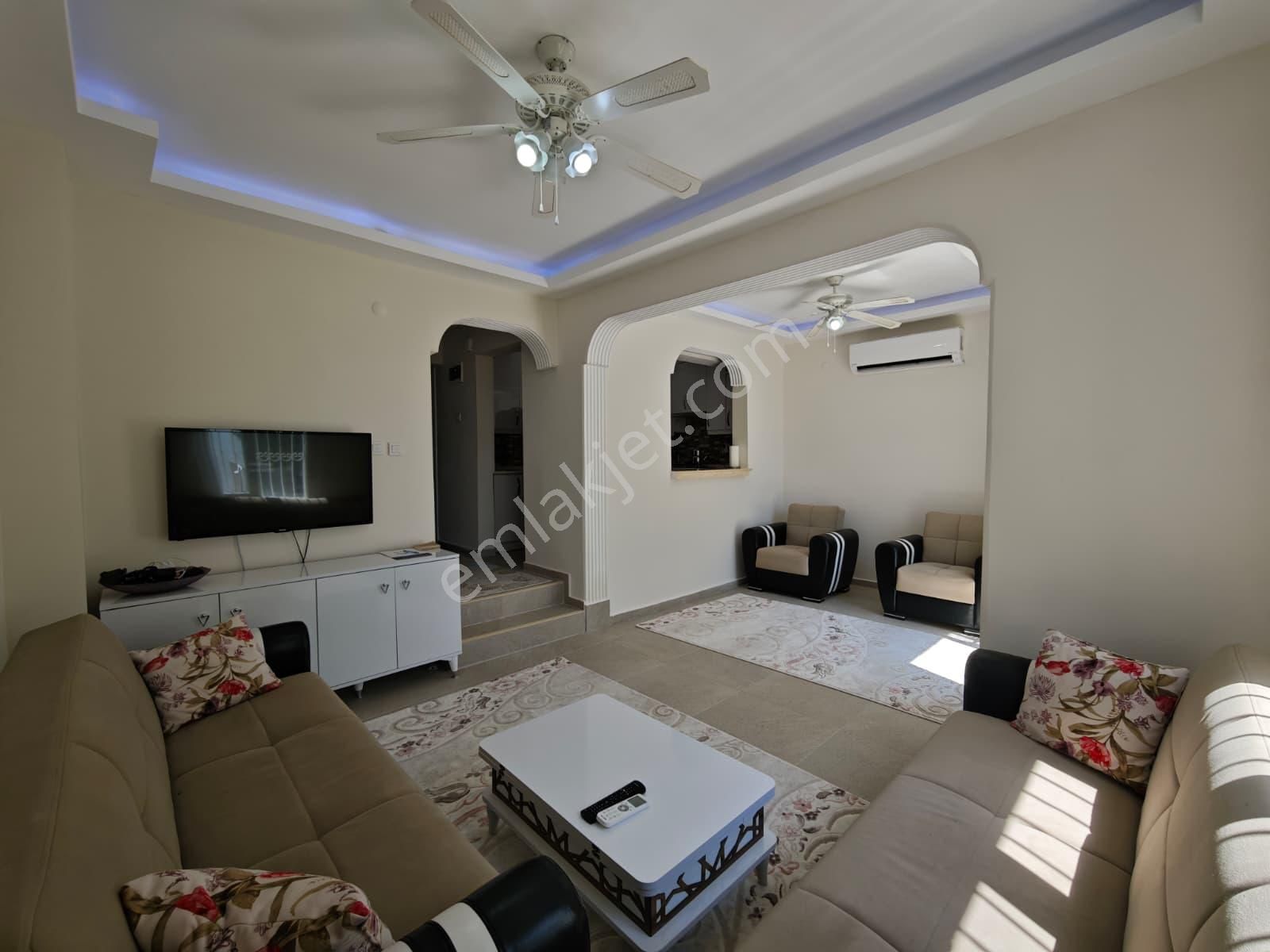 Kuşadası Kadınlar Denizi Satılık 3+1 Bakımlı Dublex Villa - Görsel 13