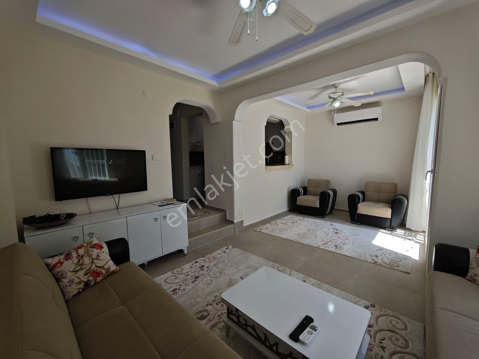 Kuşadası Kadınlar Denizi Satılık 3+1 Bakımlı Dublex Villa - Görsel 12