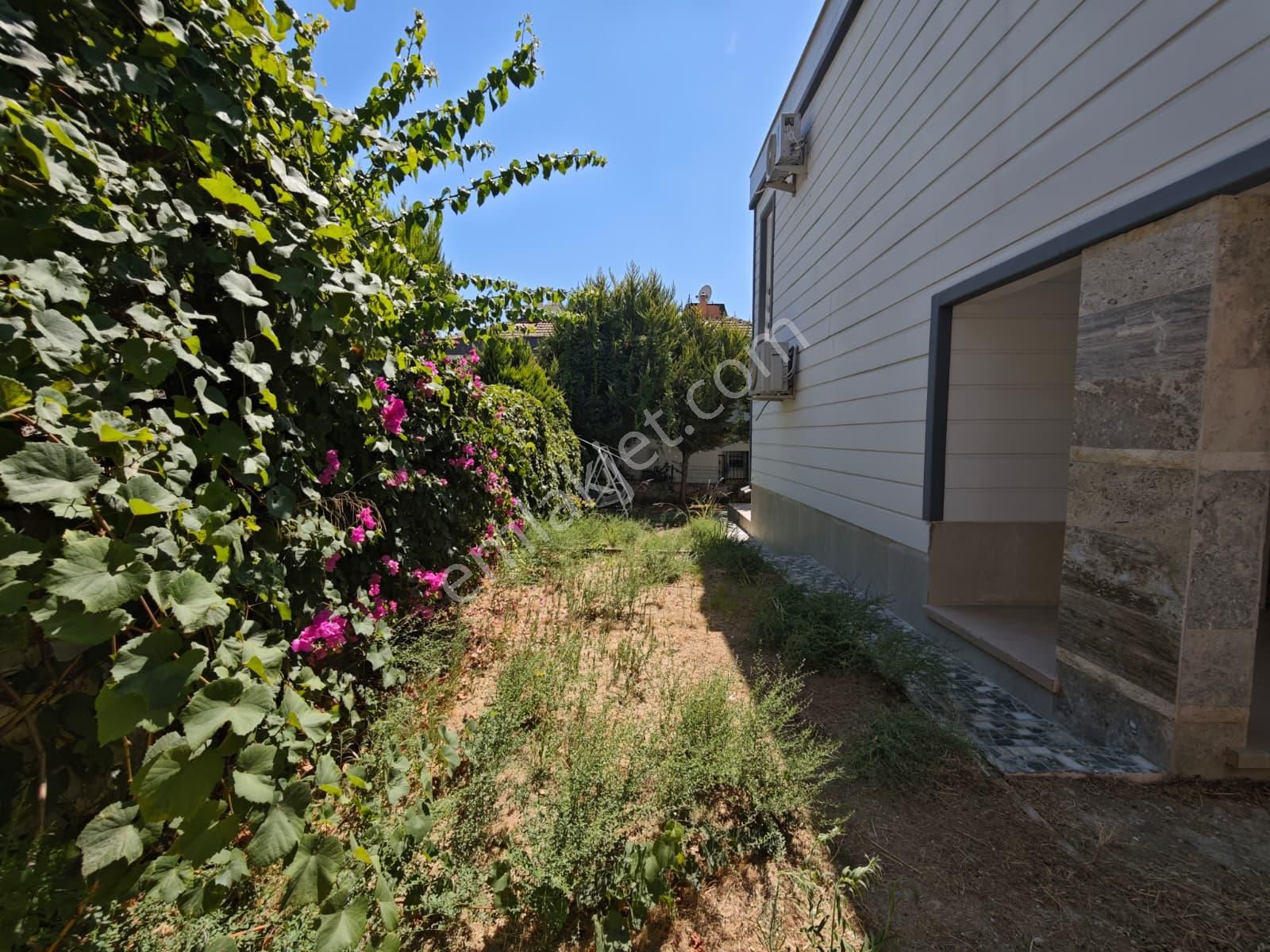 Kuşadası Kadınlar Denizi Satılık 3+1 Bakımlı Dublex Villa - Görsel 6