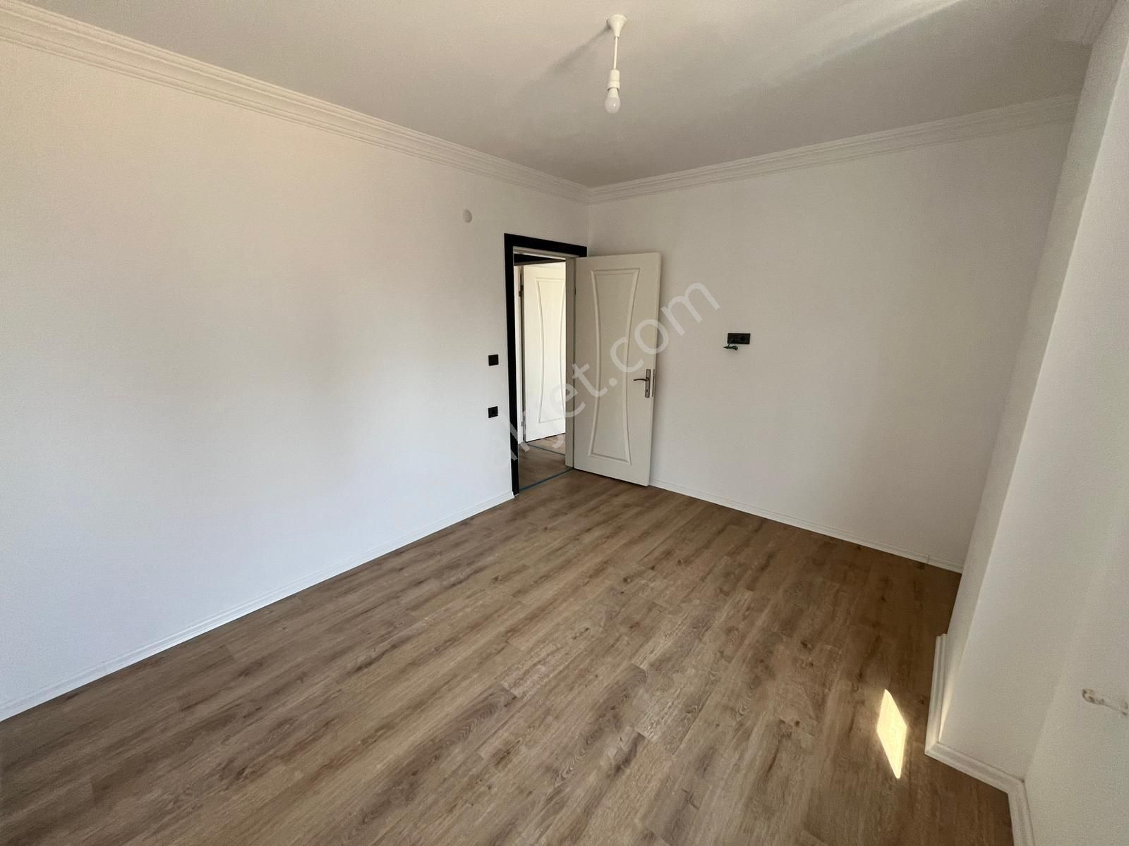 Didim Efeler Merkez'de 2+1 Asansörlü Ön Cephe Daire - Görsel 12