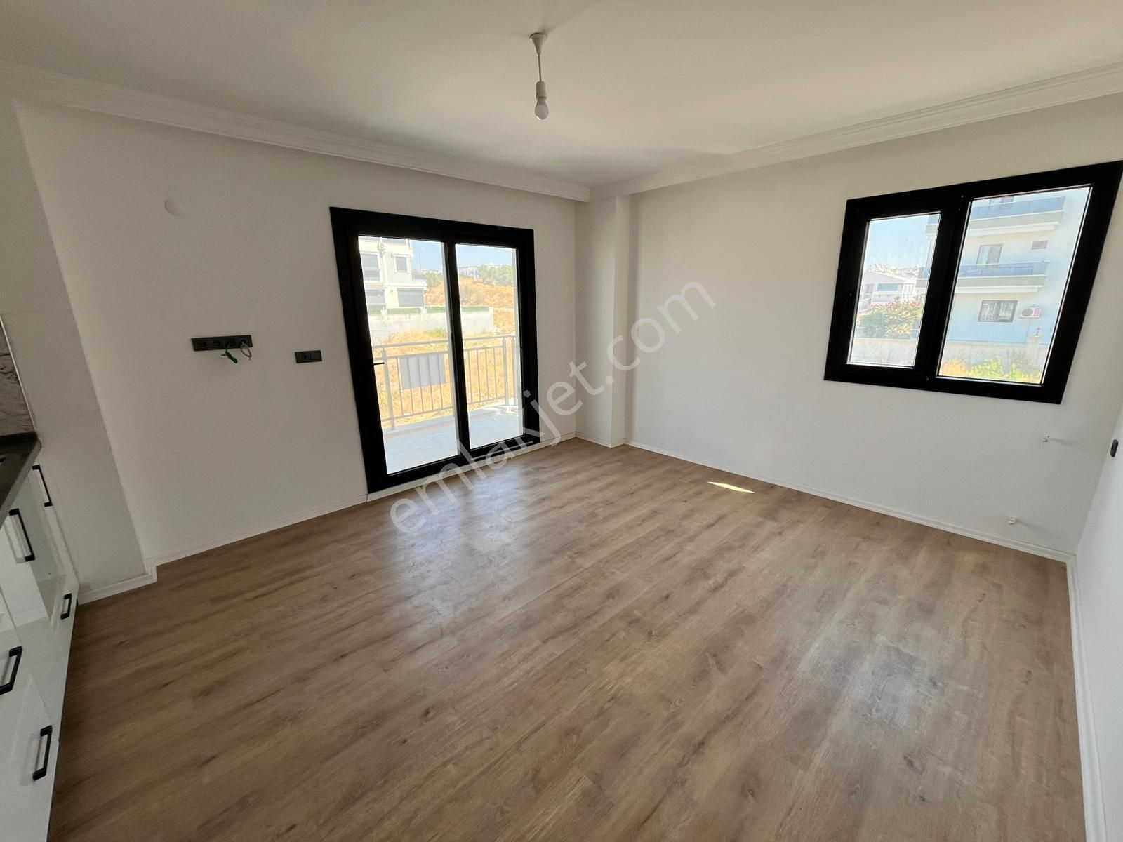 Didim Efeler Merkez'de 2+1 Asansörlü Ön Cephe Daire - Görsel 11