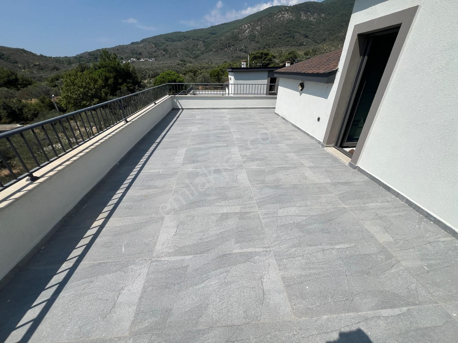 🩷cemre Emlaktan Güre'de Asansörlü Satılık Sıfır 4+1 Villa🩷 - Görsel 3