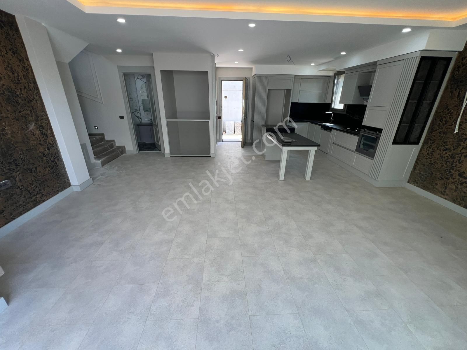 🩷cemre Emlaktan Güre'de Asansörlü Satılık Sıfır 4+1 Villa🩷 - Görsel 29