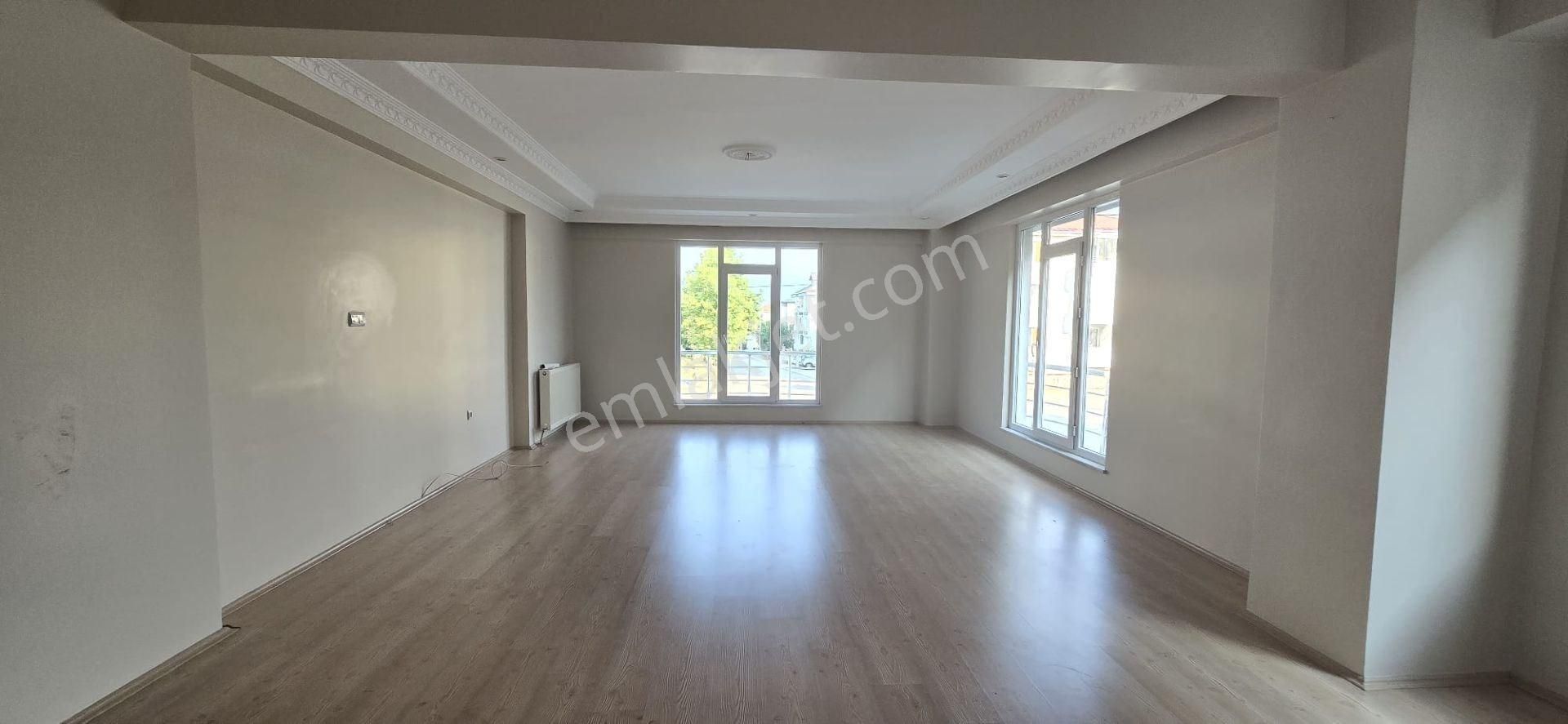 Alpagut Mahallesin'de Kiralık 2+1 Daire