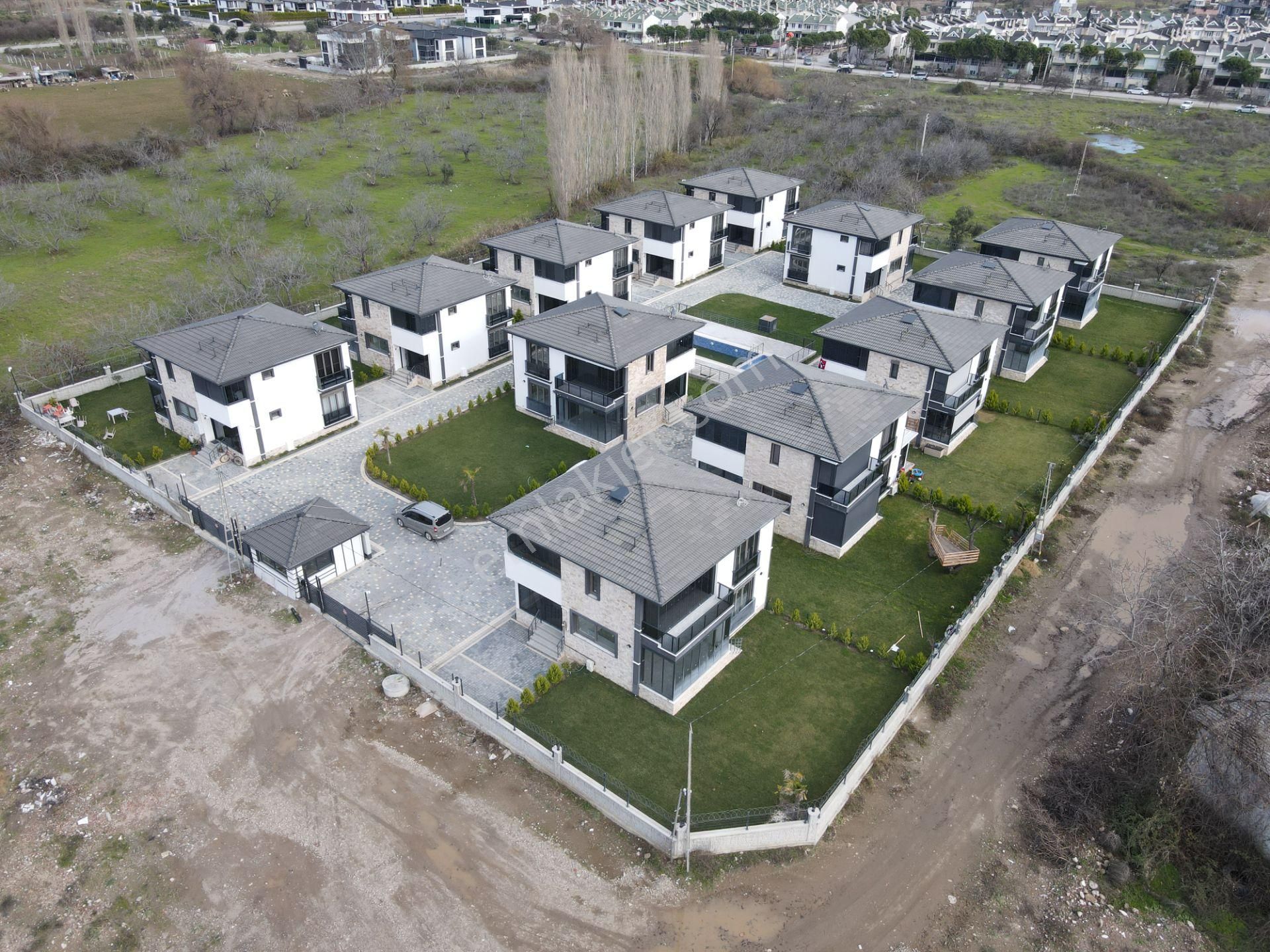 Irmaksudan Edremit Te Tasarım Harikası Satılık 4+1villa - Görsel 7