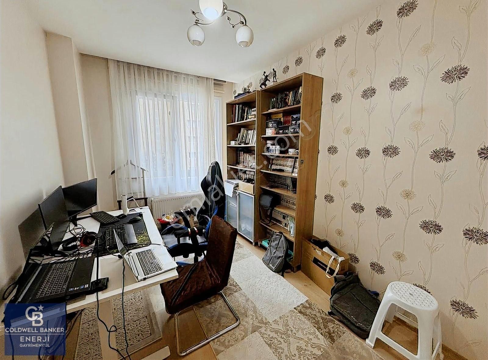 Beylikdüzü Beyaz Park 2 Sitesi Satılık 3+1 Daire Merkezi Konum - Görsel 3