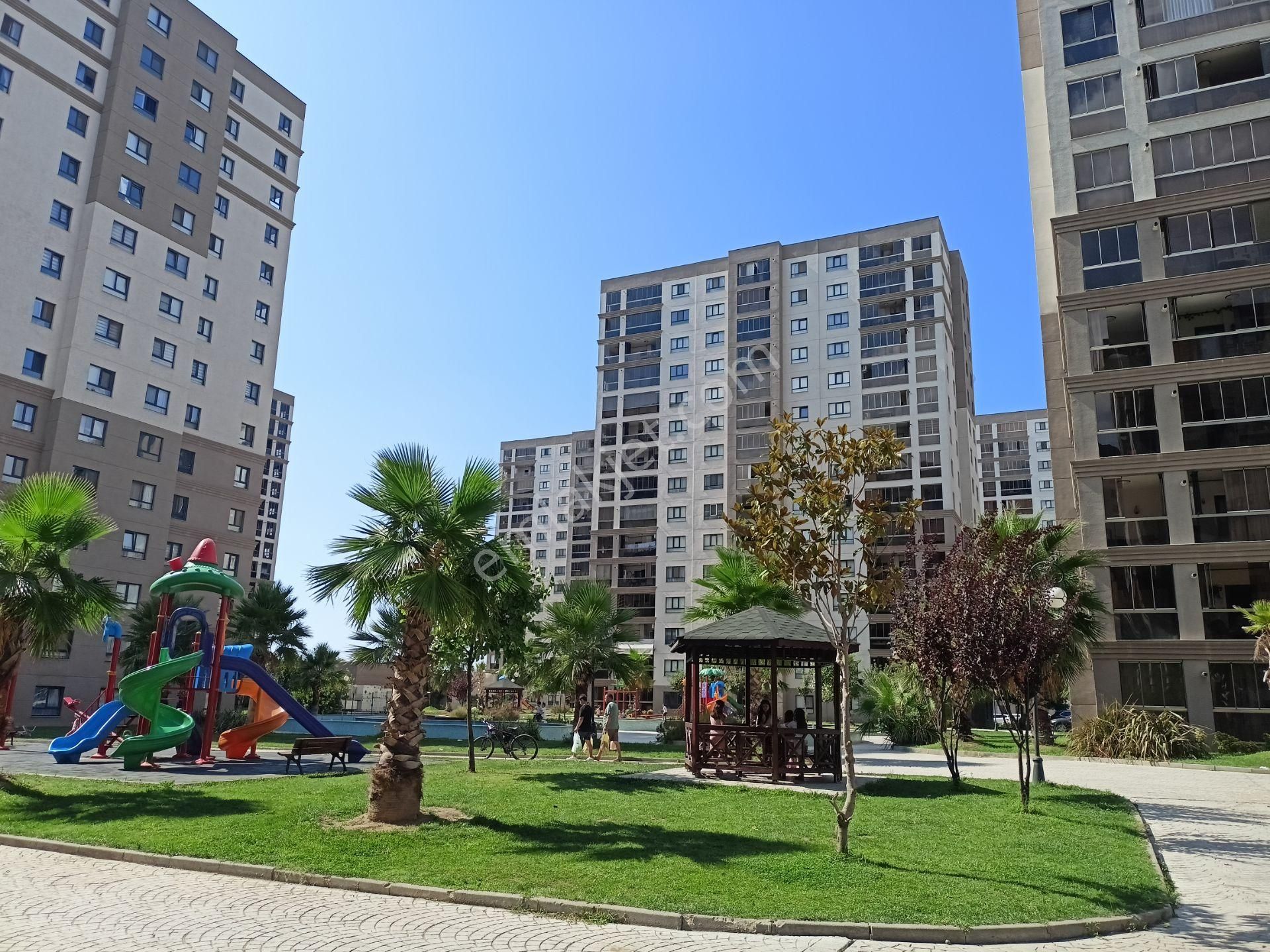 Kaçmaz Emlak Cumhuriyet Mah Prestij Hayat Kiralık 3+1 Ara Kat Daire