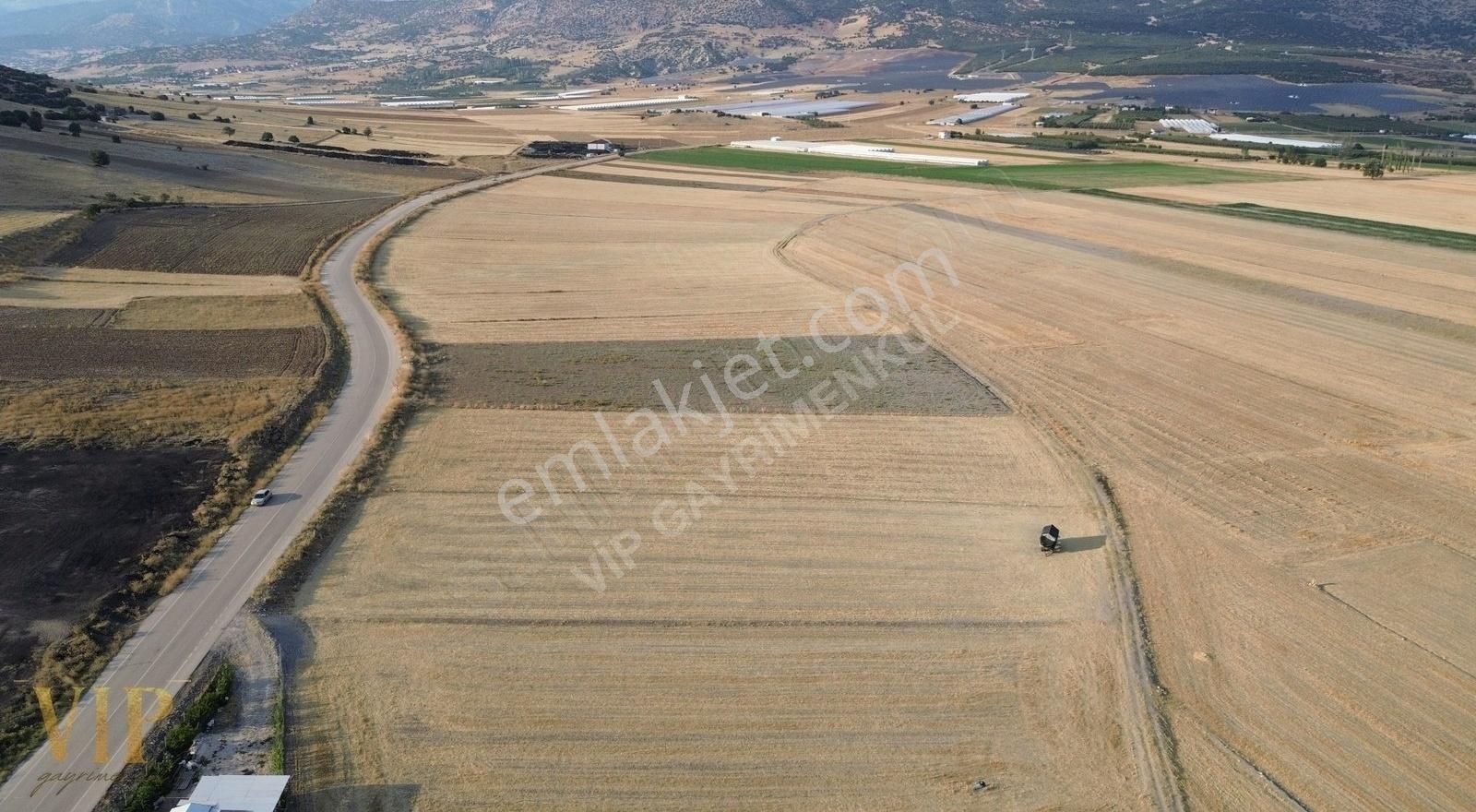 Vip Gayrimenkul'den Kışla Mah. Anayol Cepheli 4.320m² Arazi - Görsel 8