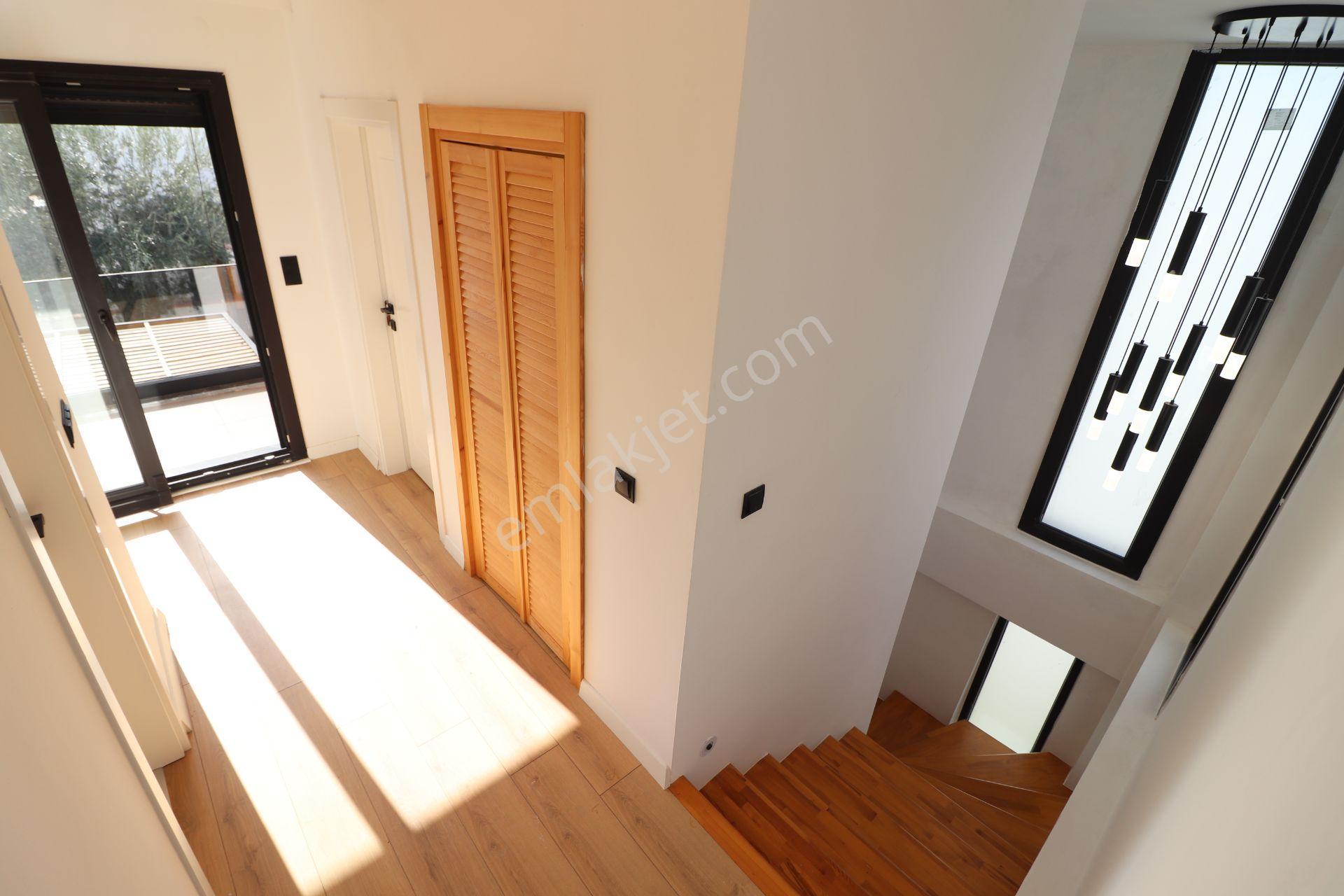 Güre De Efsane Göz Kamaştıran Havuzlu Saunalı 5+1villa - Görsel 34