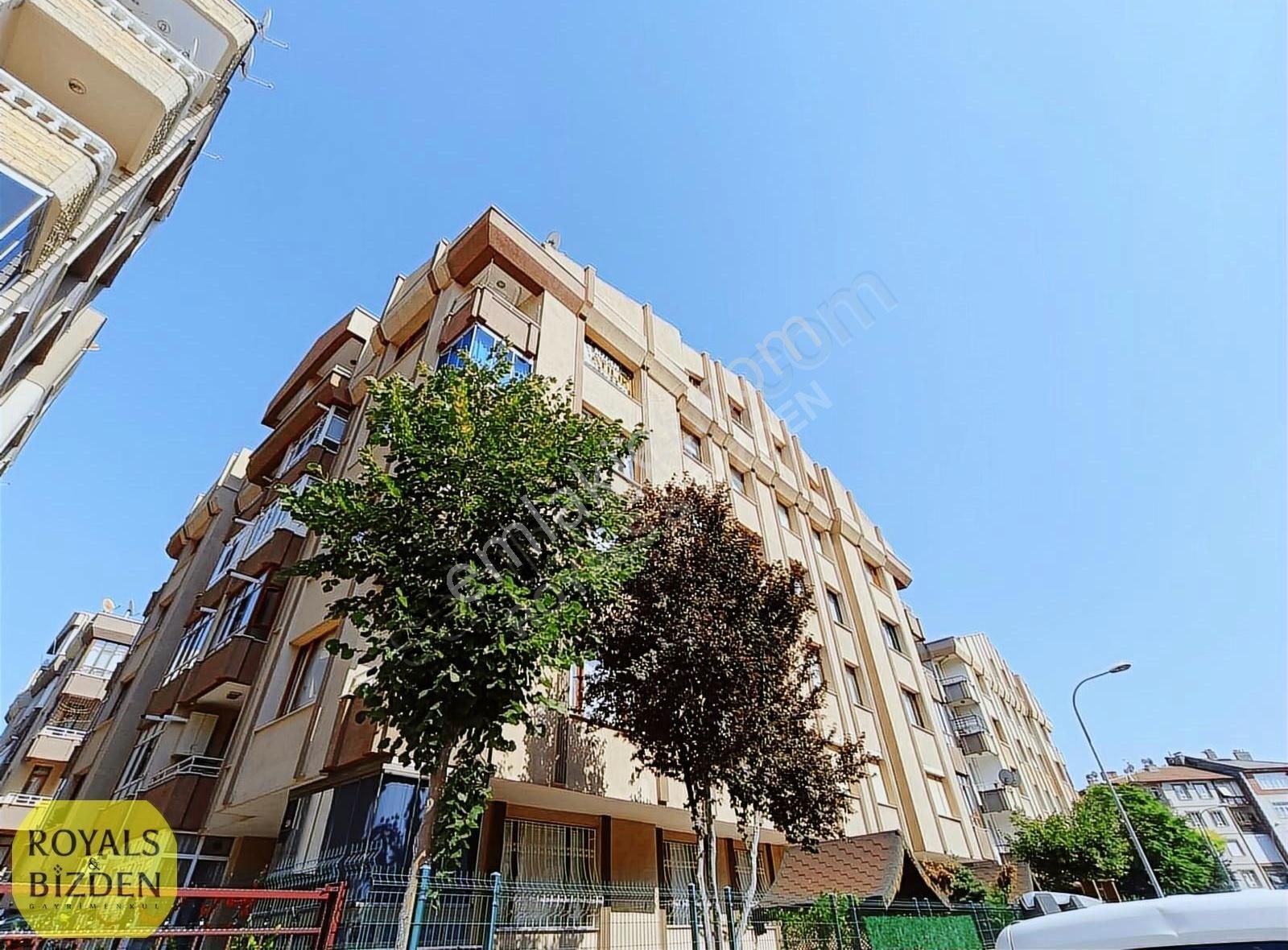 Selçuklu Işıklar Mah. Anemon Otel Yakını Dublex Asansörlü Daire.