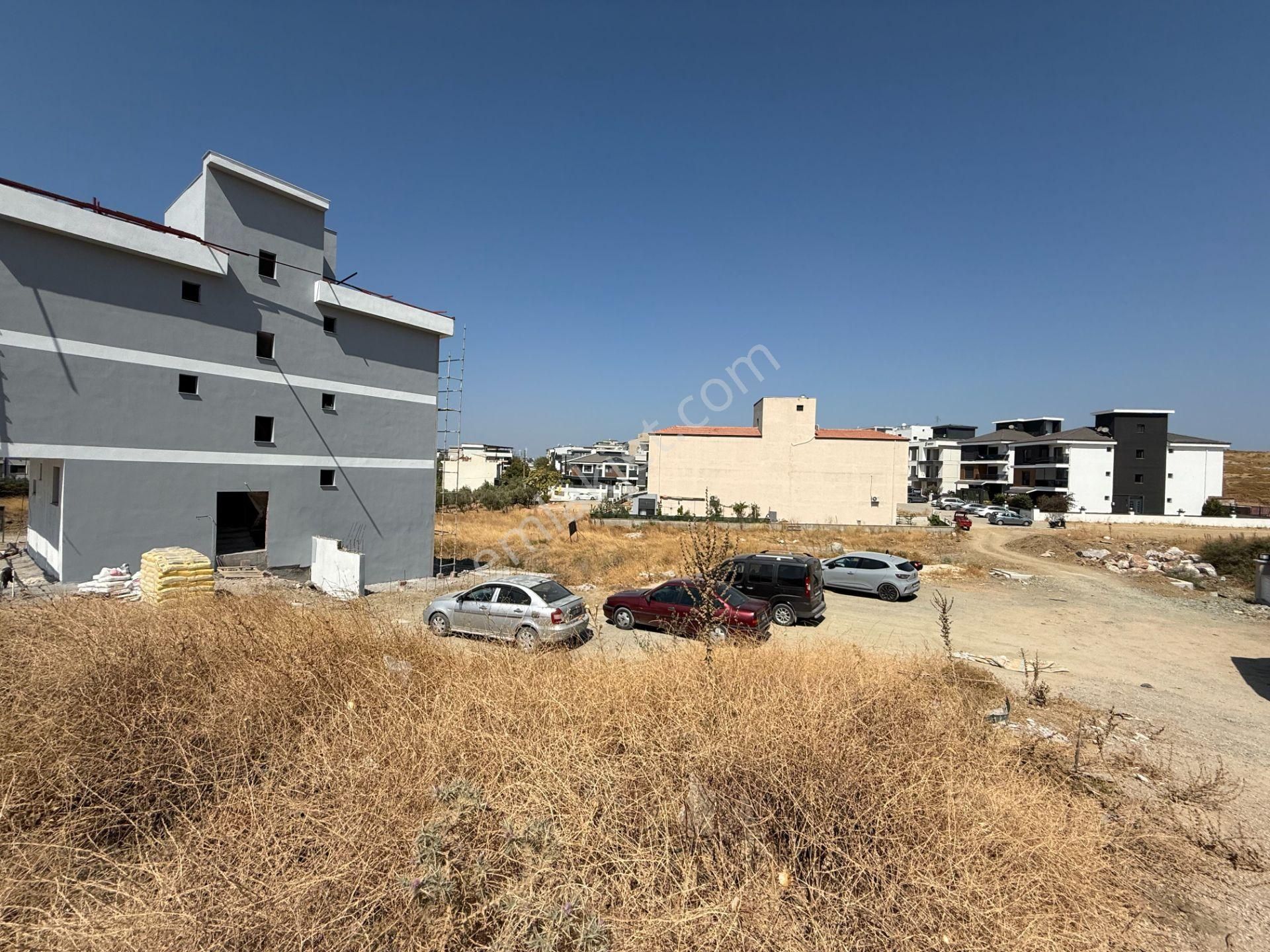 Seferihisar Çolakibrahimbey’de Köşe Konumlu Yatırımlık Arsa - Görsel 2