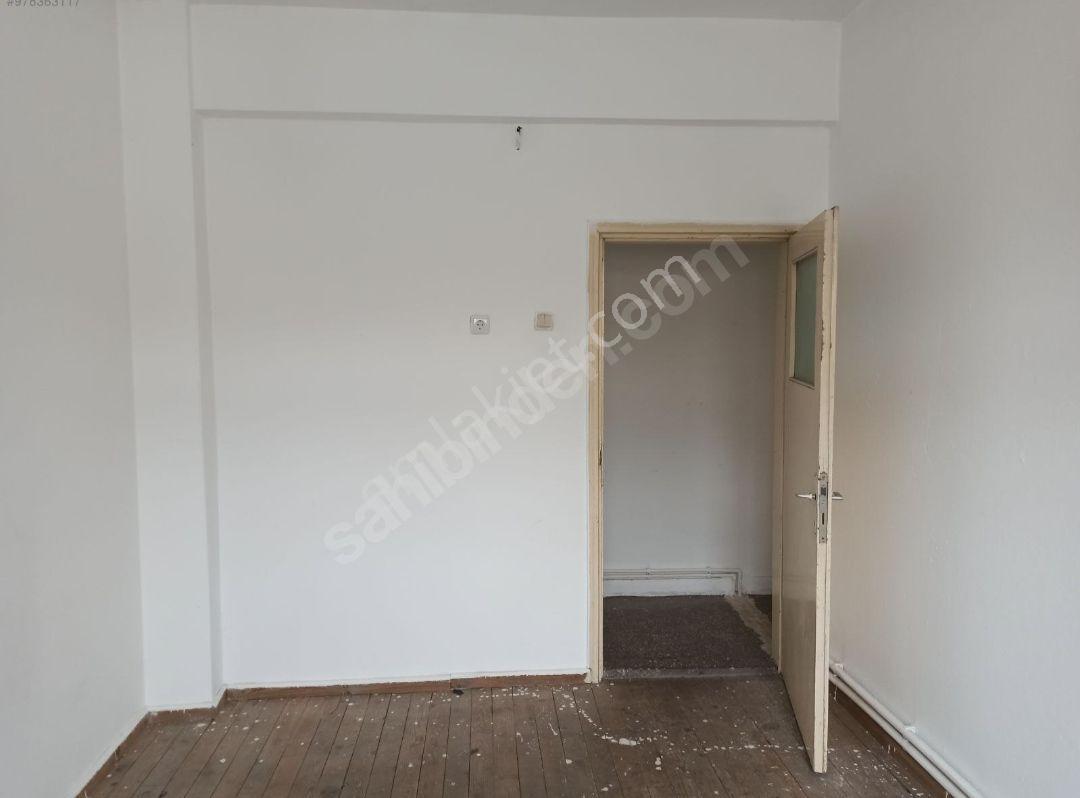 Sivas Merkez Ece Mah. Halil Rıfat Paşa Cad. ( 130 M2 ) N0:34 De 4+1 Daire Çok Acil İhtiyaçtan - Görsel 12