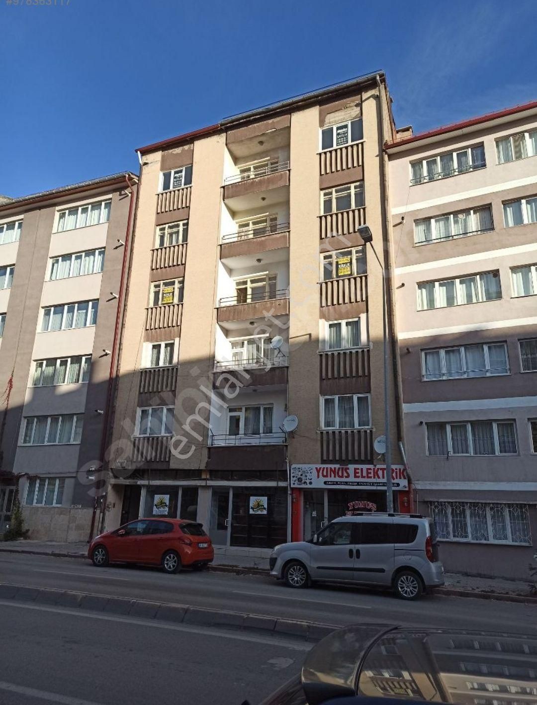 Sivas Merkez Ece Mah. Halil Rıfat Paşa Cad. ( 130 M2 ) N0:34 De 4+1 Daire Çok Acil İhtiyaçtan