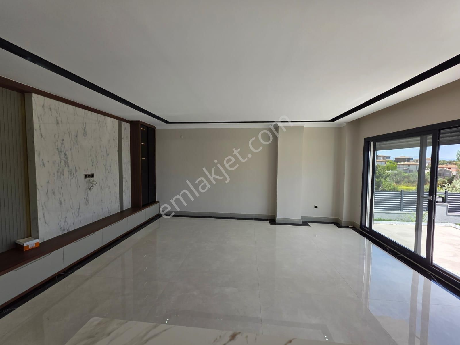 Göz Alıcı Tasarım Özgür Yaşam Havuzlu Bahçeli Müstakil 4+1villa - Görsel 32