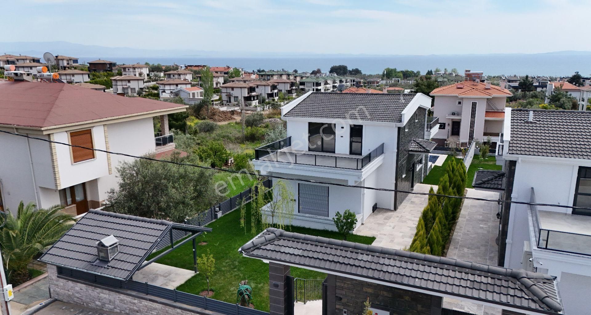 Göz Alıcı Tasarım Özgür Yaşam Havuzlu Bahçeli Müstakil 4+1villa - Görsel 13