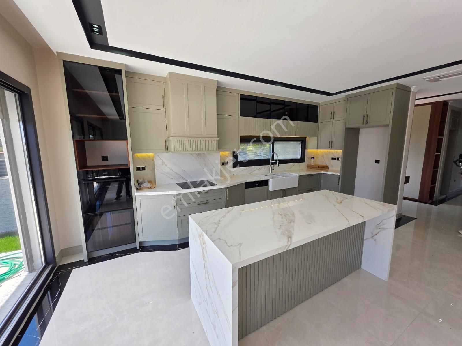 Göz Alıcı Tasarım Özgür Yaşam Havuzlu Bahçeli Müstakil 4+1villa - Görsel 3