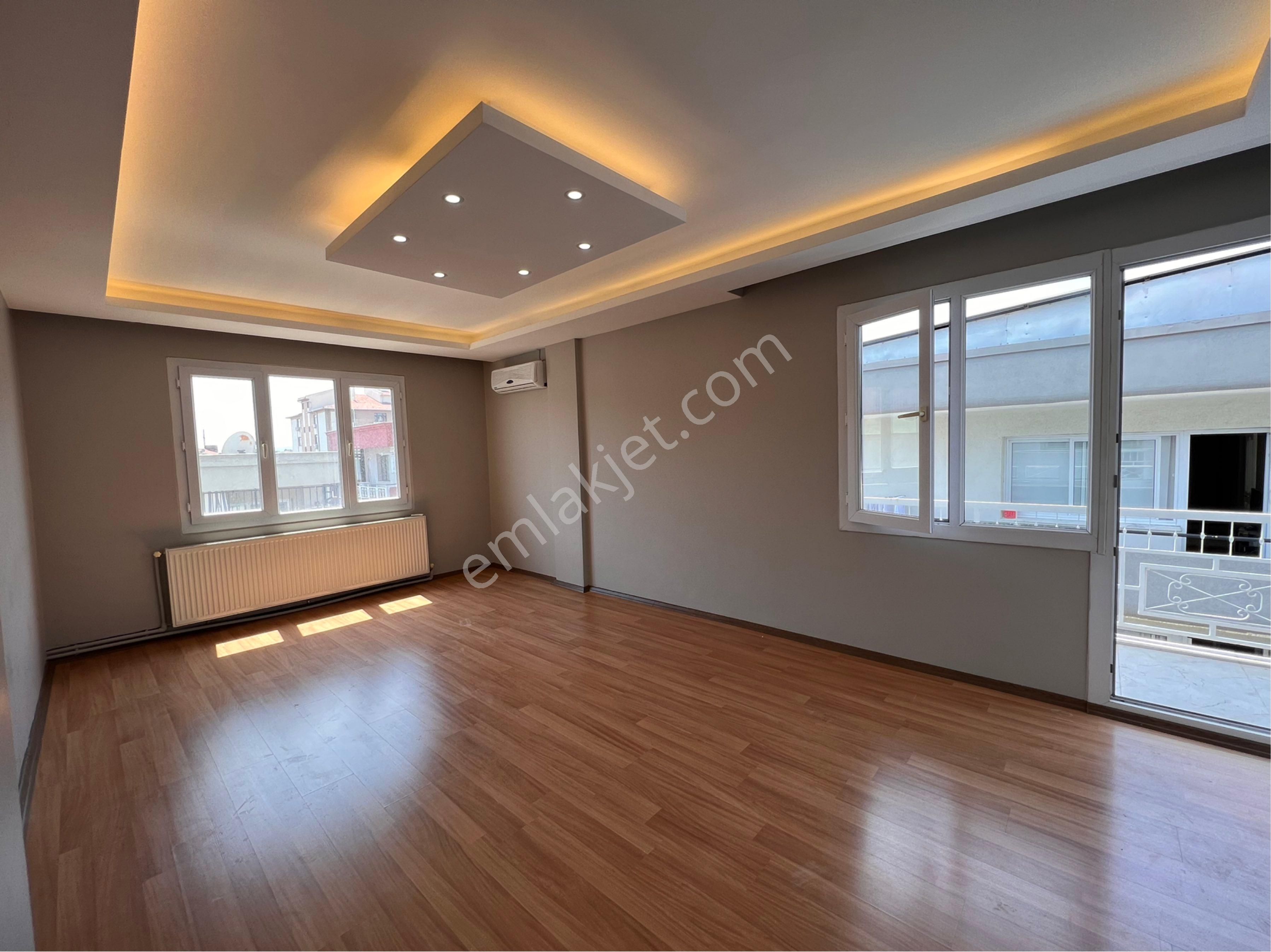 Buca Barış Mah Emniyet Md Yakını 3+1 130m2 Dgazlı Satılık Daire