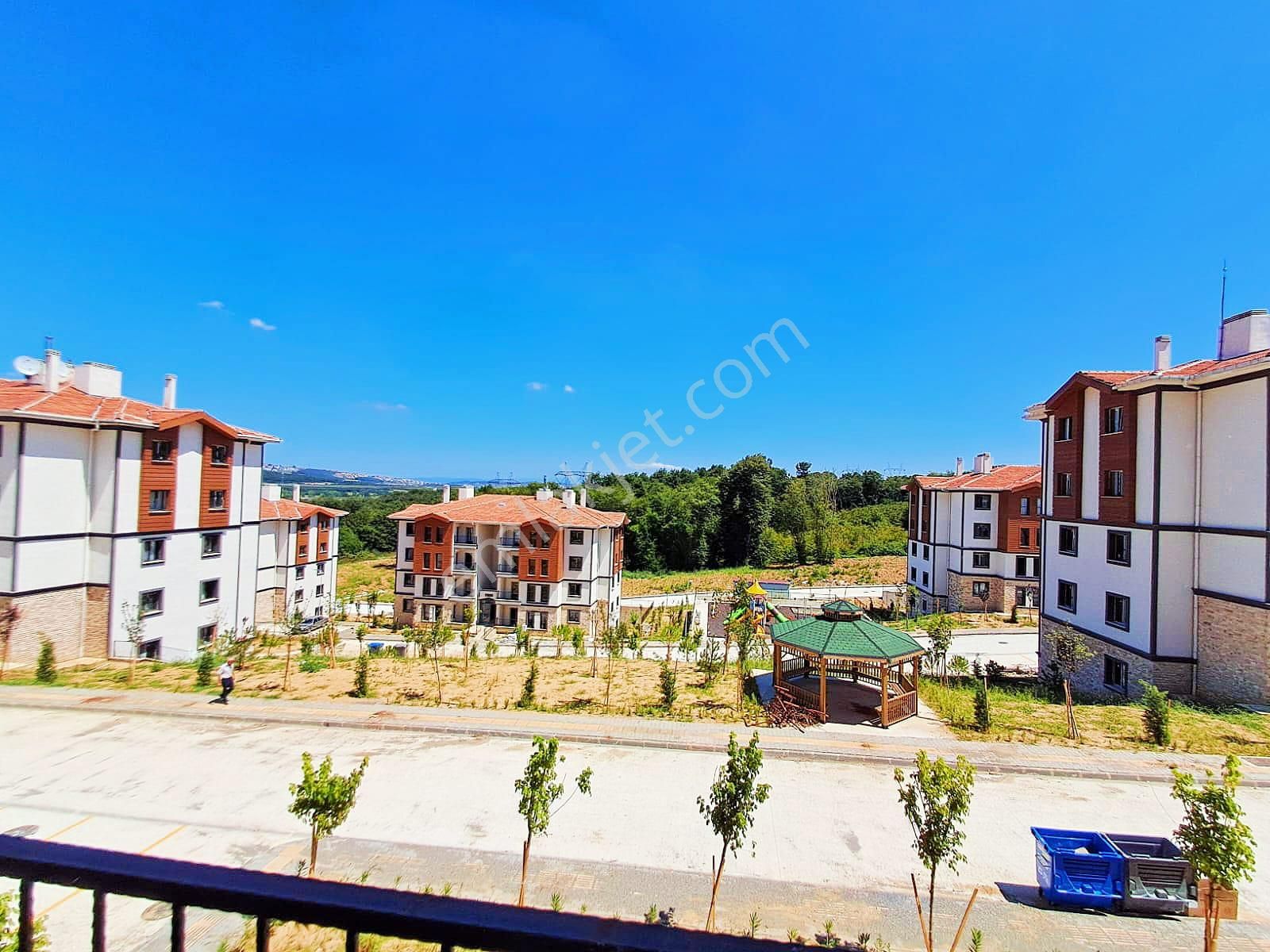 Alandüzün'de Kiralık 3+1 Kiler'li Daire - Görsel 5