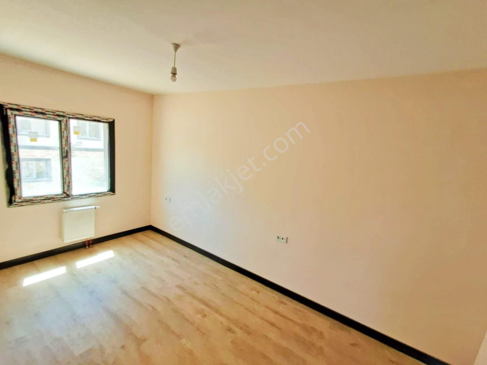 Alandüzün'de Kiralık 3+1 Kiler'li Daire - Görsel 14