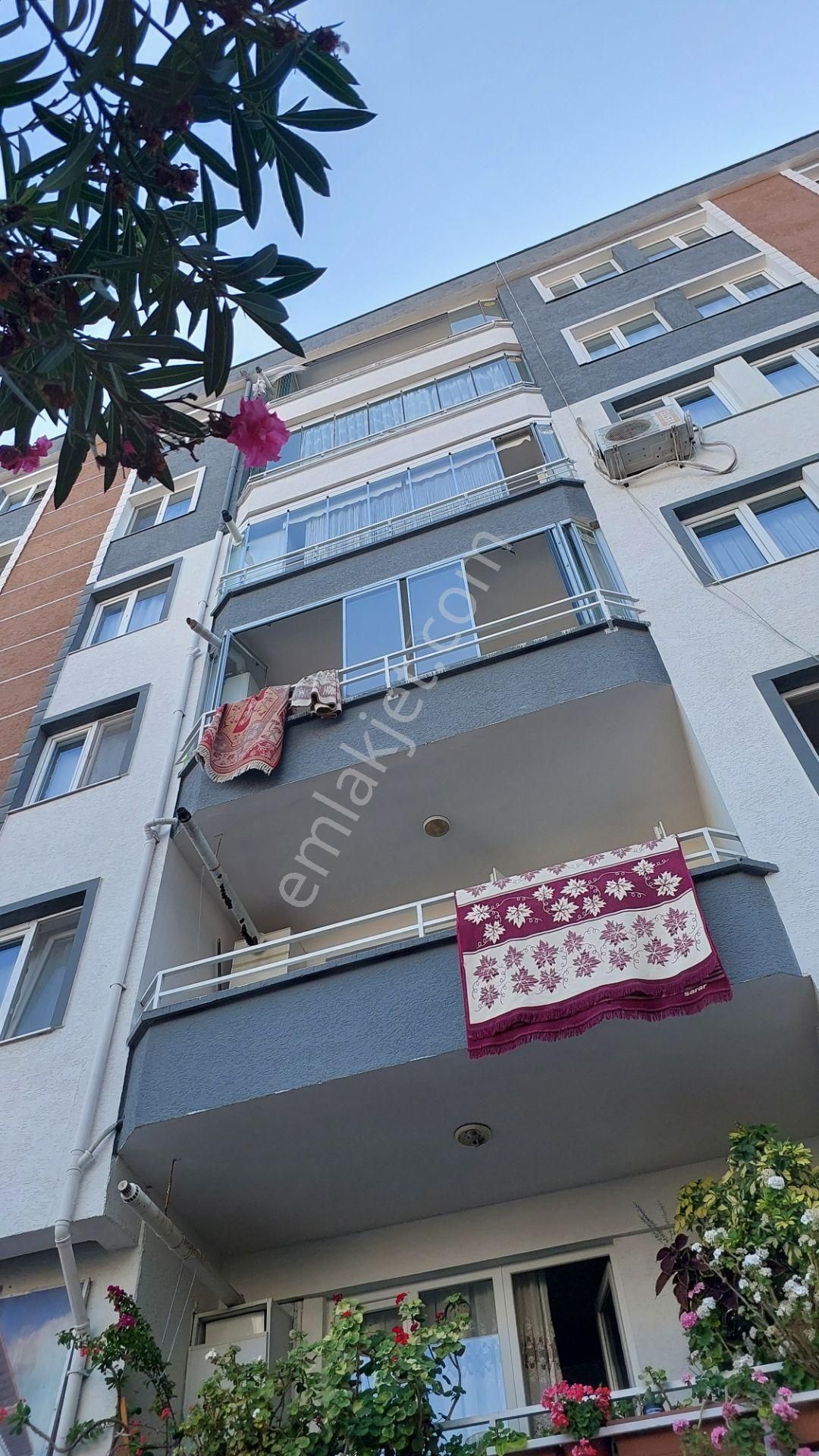 Suzan Emlaktan Güzelyalıda İdoya İnen Yolda Kestırmede 3+1 Daıre - Görsel 2