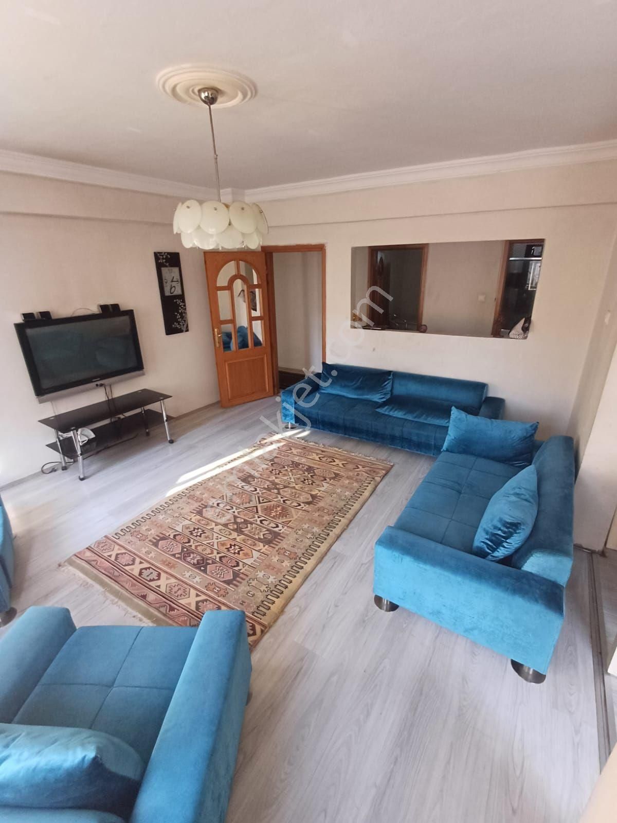 Samsun İlkadım Rasathane Mahallesinde Caddeye Cephe 3+1 Eşyalı Abonelik Açık Kiralık Daire