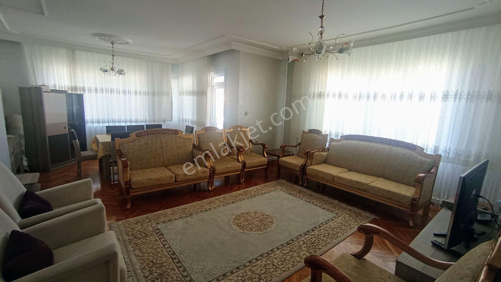Kolejtepe Mahlesinde Geniş 3+1 Daire