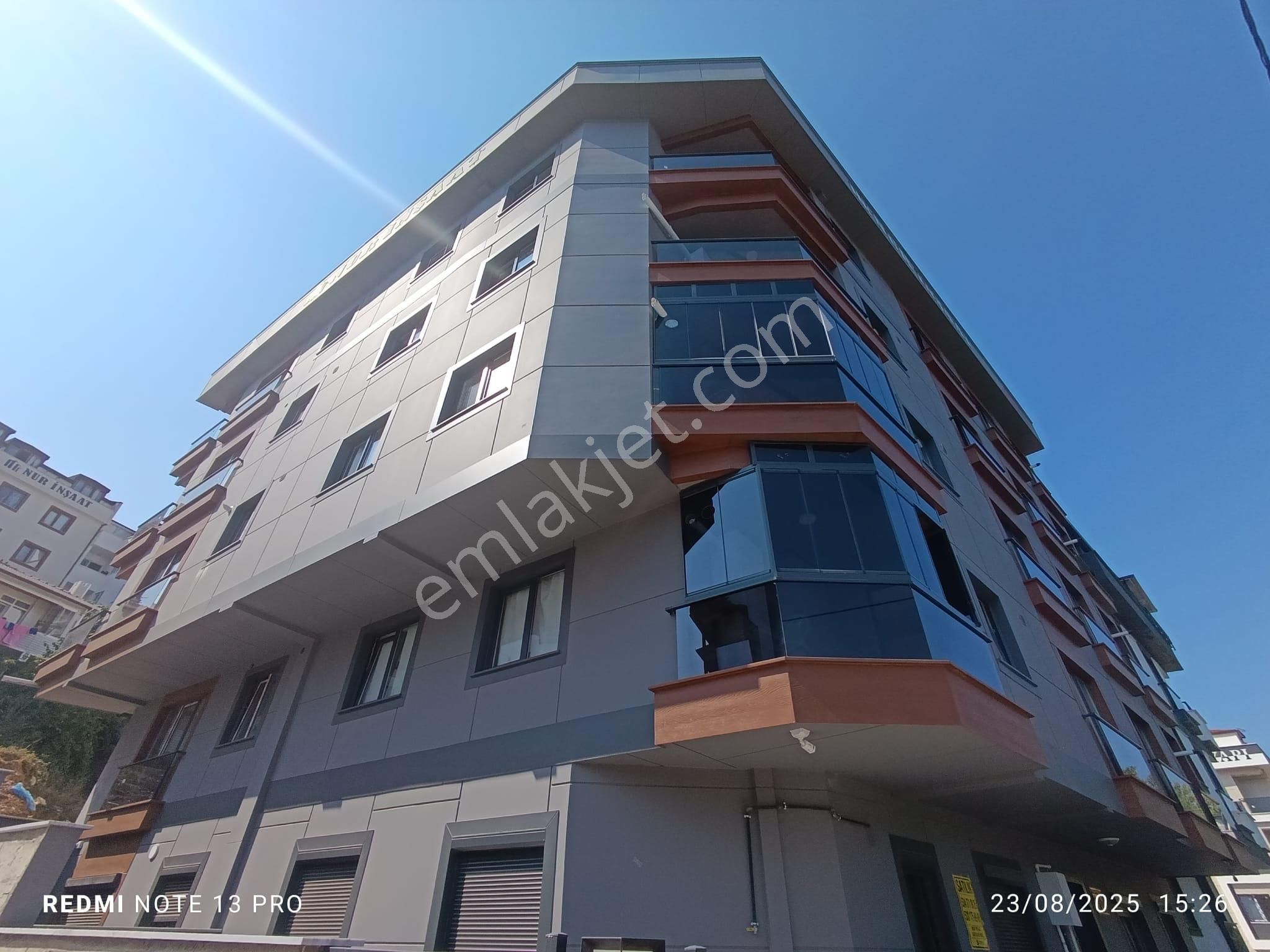 Çekmeköy Merkez Mh Satılık Ultra Lüks 2+1 100m2 Daire - Görsel 2