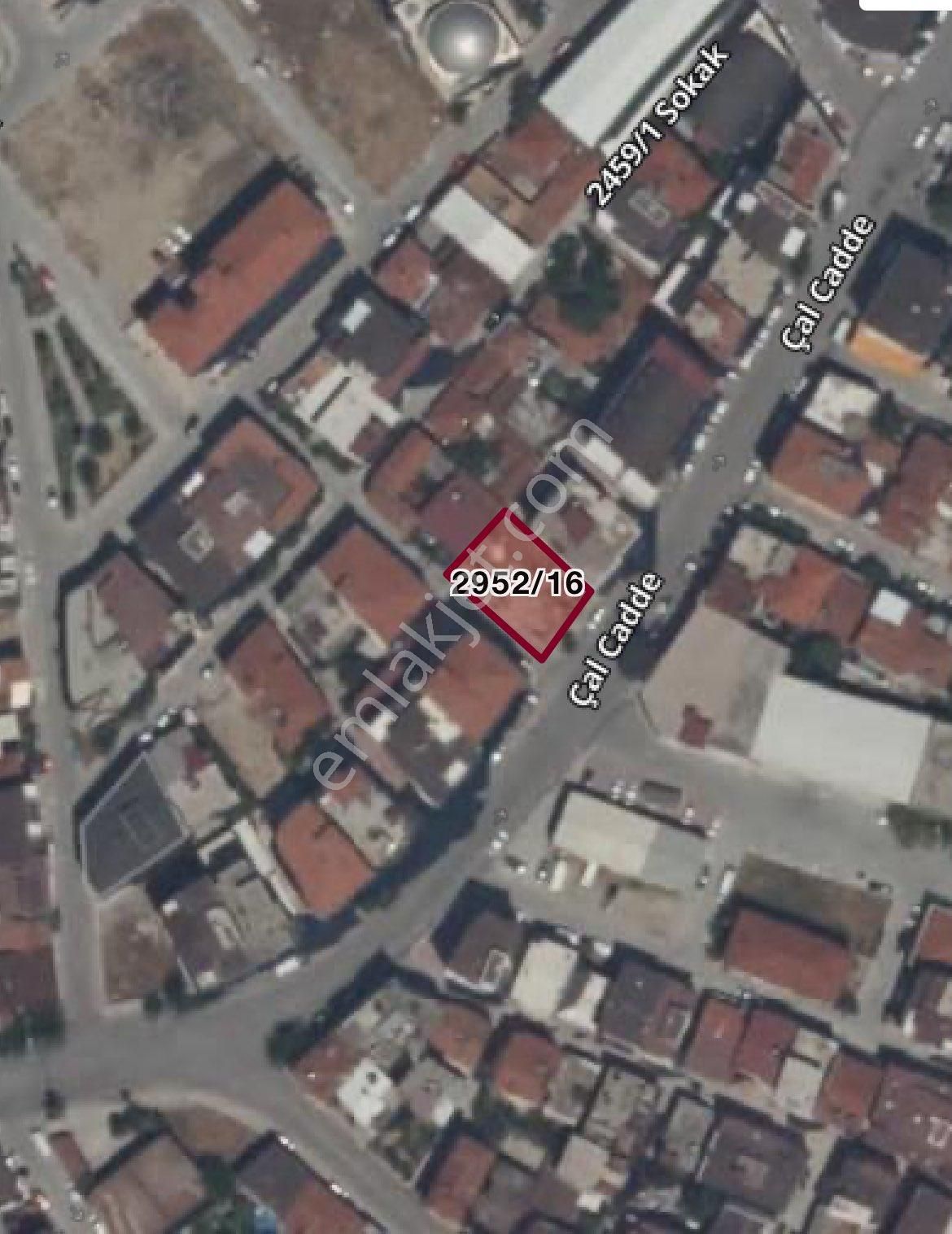 Denizli Sümer Çal Caddesinde 16 Stüdyo Daire 2 İşyeri Çıkan Ticaret +konut Alanı Satılık Arsa