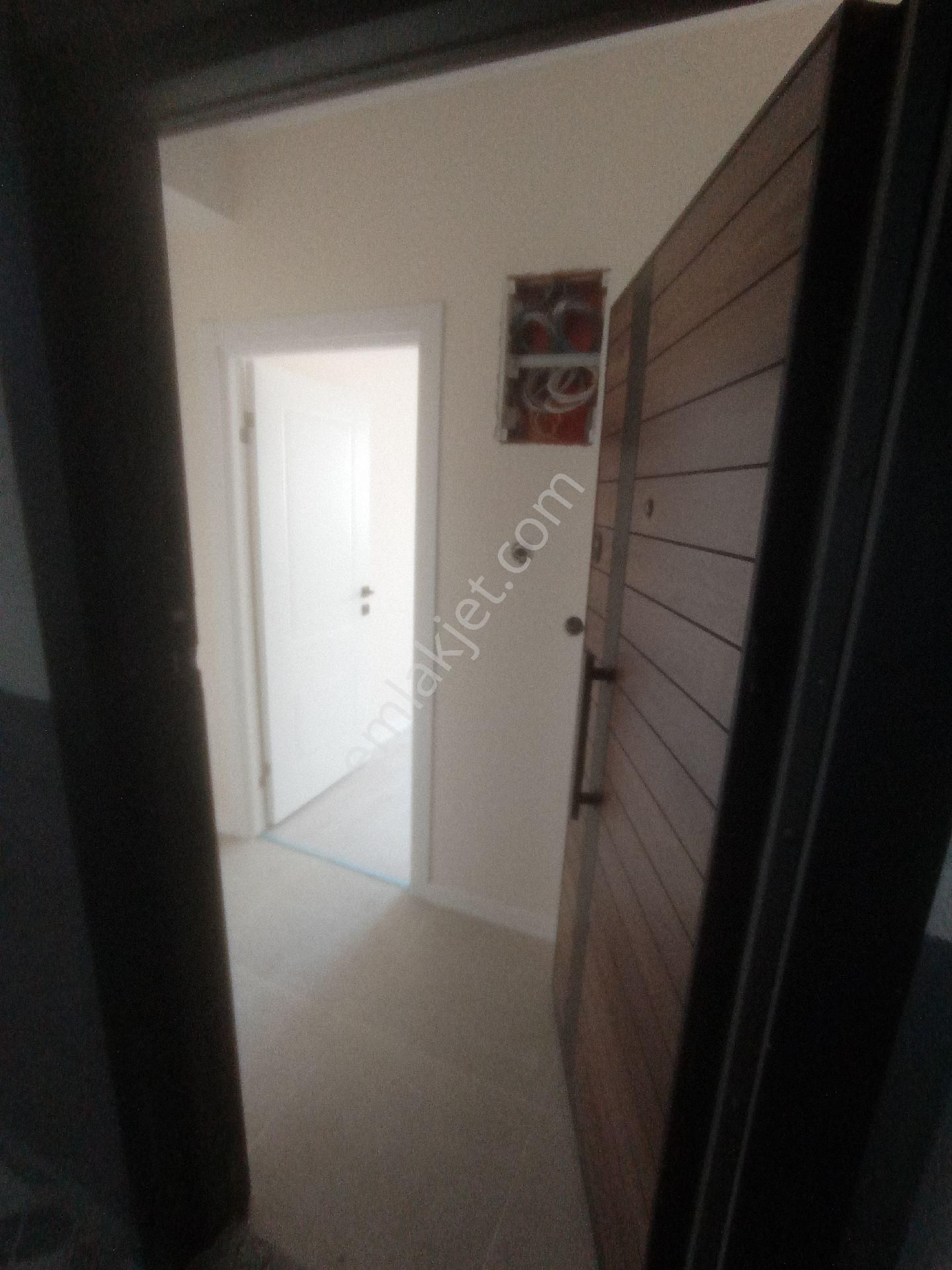 1.87 Kredi Oranıyla Arnavutköy Haraççı Karlıbayır'da Satılık Geniş 2+1 Ara Kat