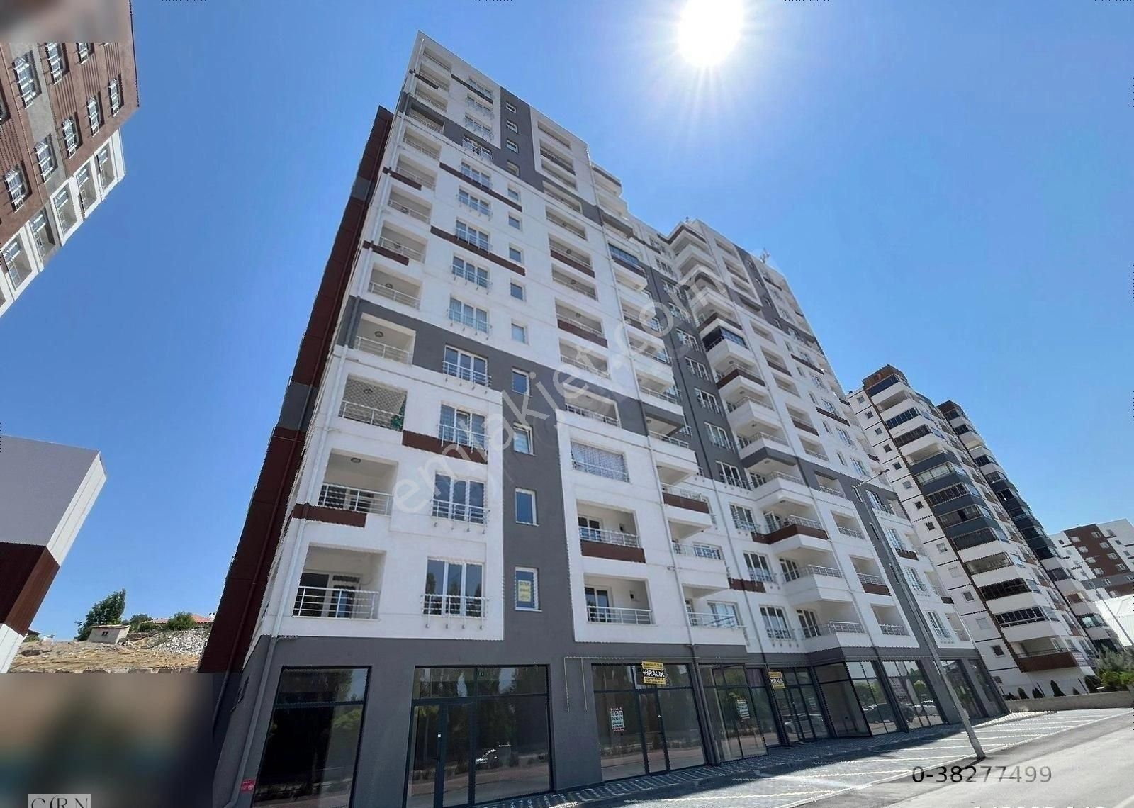 Muhteşem Manzarasıyla Arven Cadde 2 Projesinde Cadde Cepheli 3+1