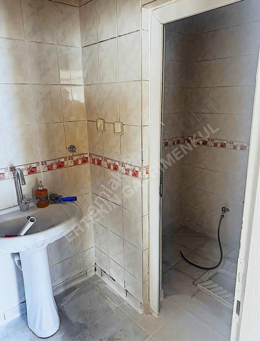 Merkezi Konumda Belediye Ek Binası Karşısında Kiralık 3+1 Daire