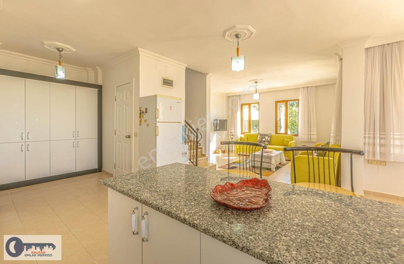 Kaş Kalkan'da Deniz Manzaralı İmarlı 3+1 Villa