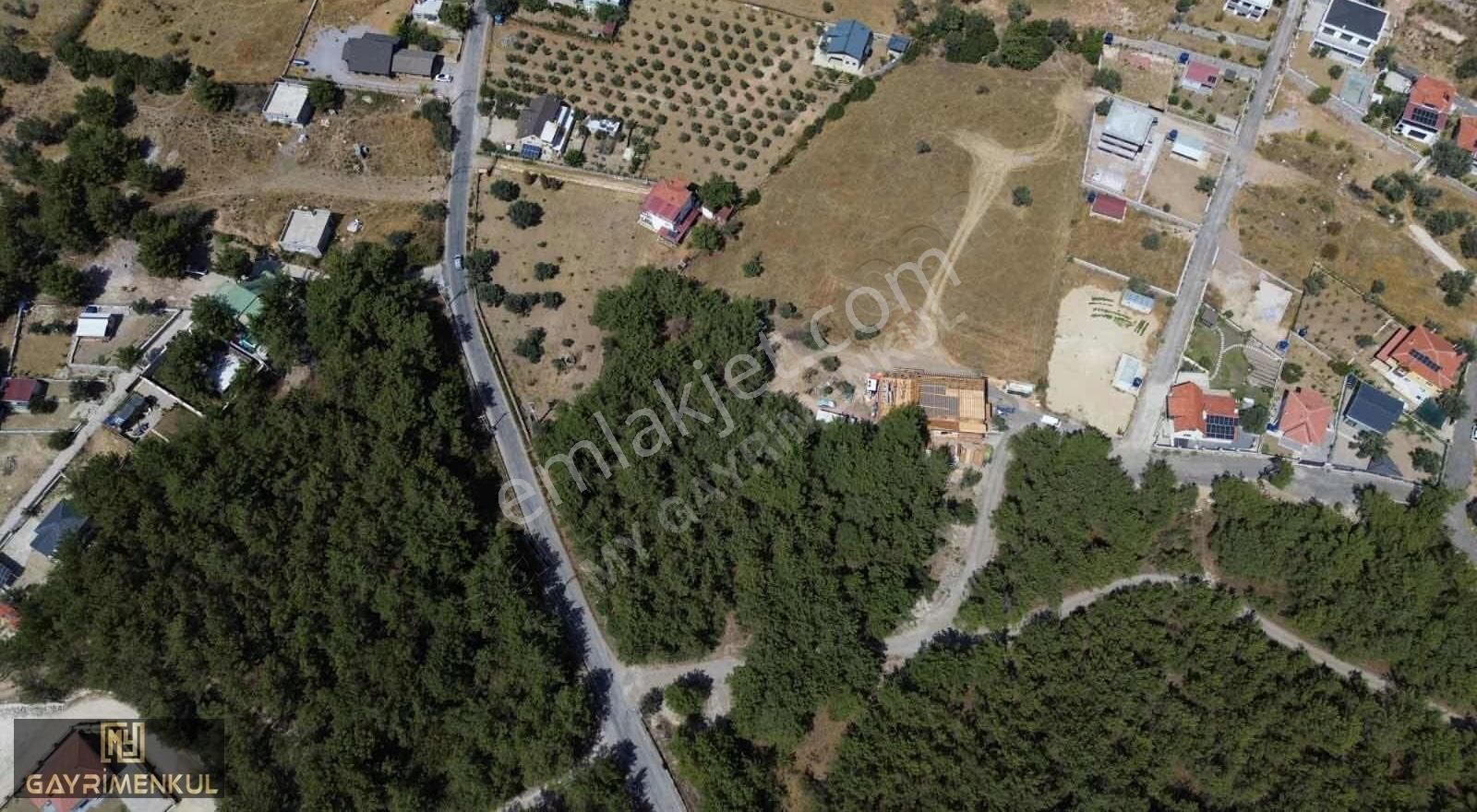 İzmir Bornova Yakaköyde Yola Sıfır Villa Yapımına Uygun Tarla - Görsel 4