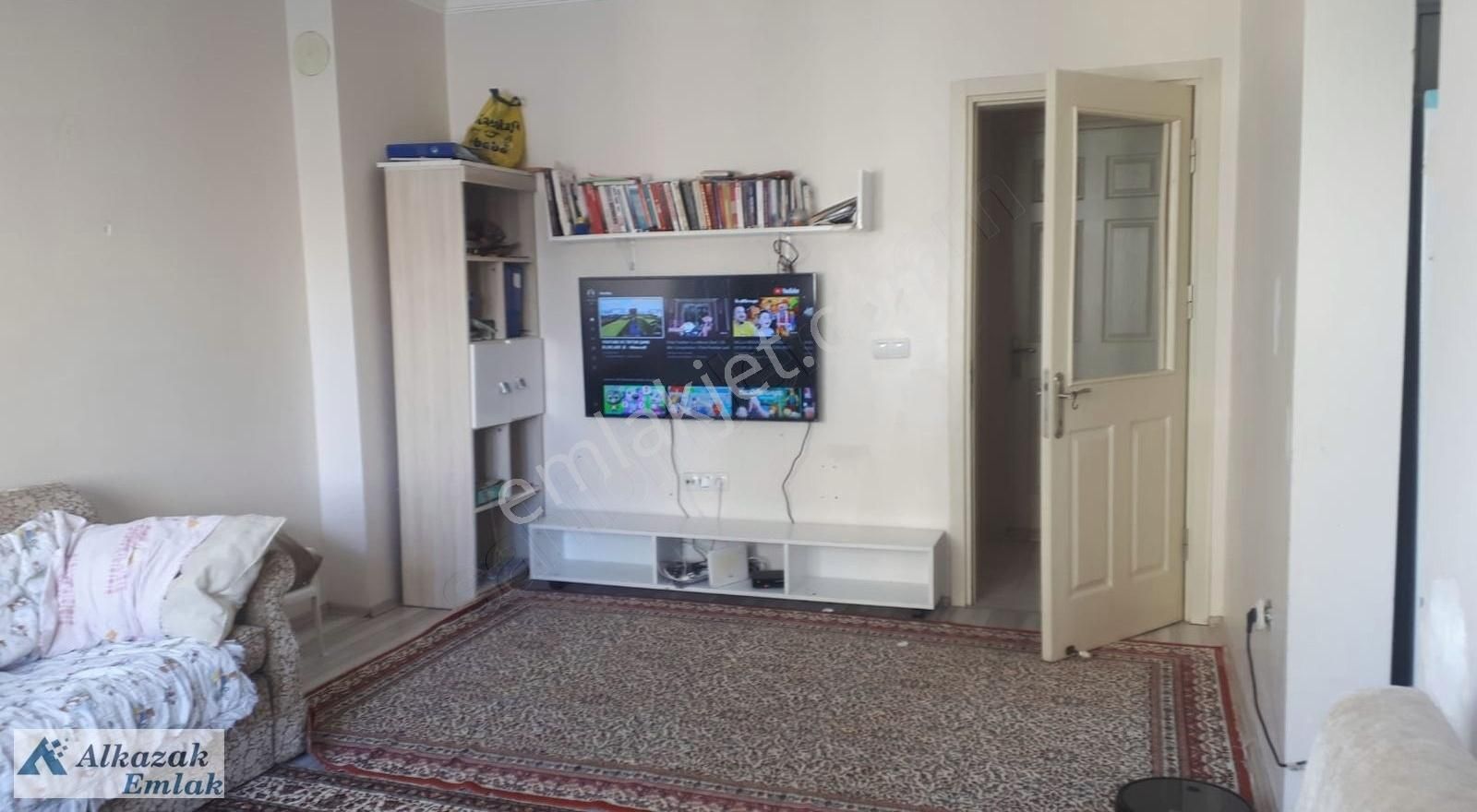 Toki Turkuaz Canan Market Yanı Ferah Satılık 2+1