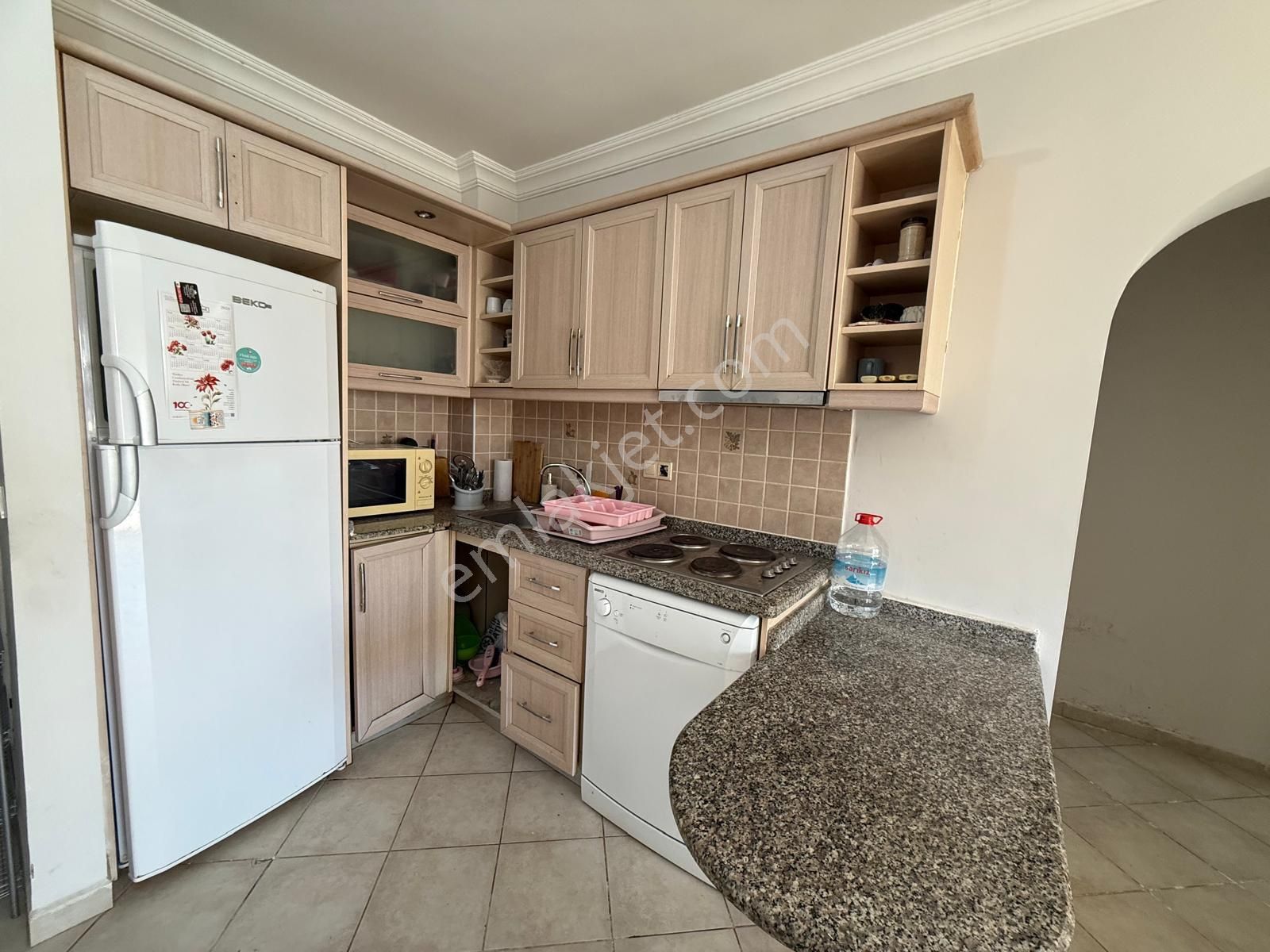 Denize Yakın Site Düzayak Konum Köşebaşı Ev Ön Blok Özel Plajlı Krediye Uygun Eşyalı Daire Yabancıda - Görsel 2