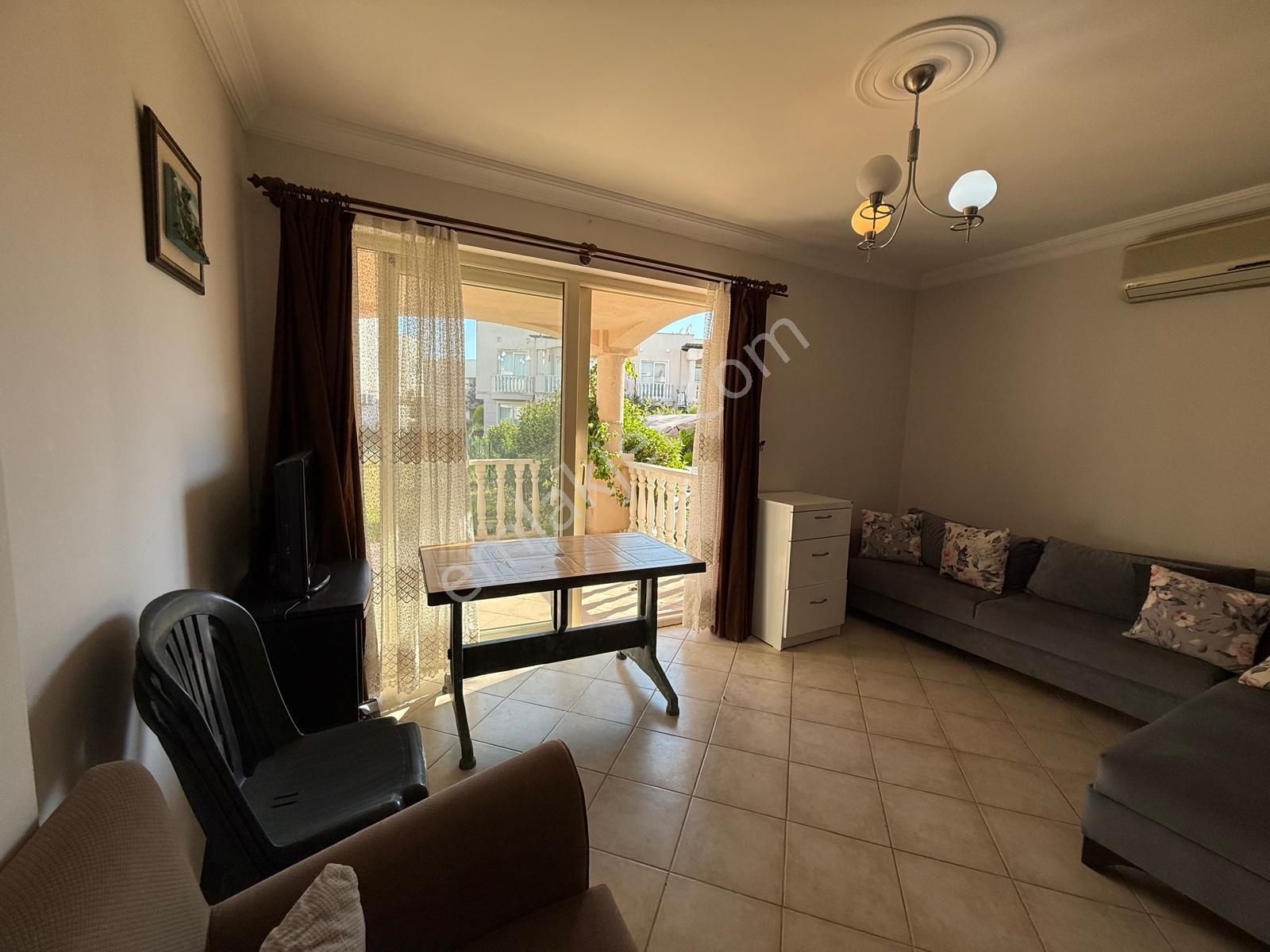 Denize Yakın Site Düzayak Konum Köşebaşı Ev Ön Blok Özel Plajlı Krediye Uygun Eşyalı Daire Yabancıda - Görsel 15