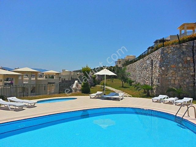 Denize Yakın Site Düzayak Konum Köşebaşı Ev Ön Blok Özel Plajlı Krediye Uygun Eşyalı Daire Yabancıda - Görsel 30