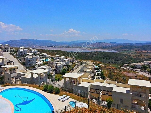 Denize Yakın Site Düzayak Konum Köşebaşı Ev Ön Blok Özel Plajlı Krediye Uygun Eşyalı Daire Yabancıda - Görsel 35